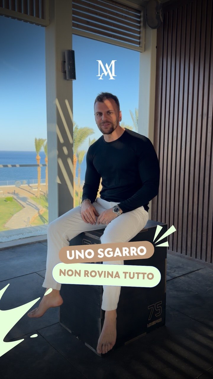 Uno sgarro non ha mai rovinato un percorso, mollare, sì ❌
Se ogni volta che mangi un po’ di più finisci per abbandonare tutto, il problema non è il cibo, è il modo in cui lo vivi.
I momenti fuori routine fanno parte del gioco!
Un pasto libero non cambia nulla, quello che fa davvero la differenza è la costanza.
I momenti in cui mangi un po’ di più fanno parte del processo: sono normali, siamo esseri umani, non macchine.
La prossima volta che succede? Respira, vai avanti, e ricorda: il percorso non si costruisce sulla perfezione, ma sulla continuità 💪
💬 Dicci nei commenti: ti è mai capitato di mollare per questo motivo?