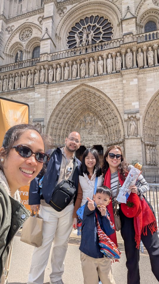 𝗣𝗮𝗿𝗶𝘀𝗧𝗮𝘆𝗼𝗧𝗼𝘂𝗿𝘀: Traveling with kids? I’ve got you. Paris can be overwhelming—but I design experiences where kids stay engaged and parents actually enjoy the day.💕
If you're overwhelmed with your Paris trip, let me help you. Book a private tour at: www.paristayo.com
DM lang kung di niyo makita ang dates na gusto niyo. Hope to see you!🥰
#paristayotours #paristourguide #parisforpinoys #paris #pinoyprivatetourparis