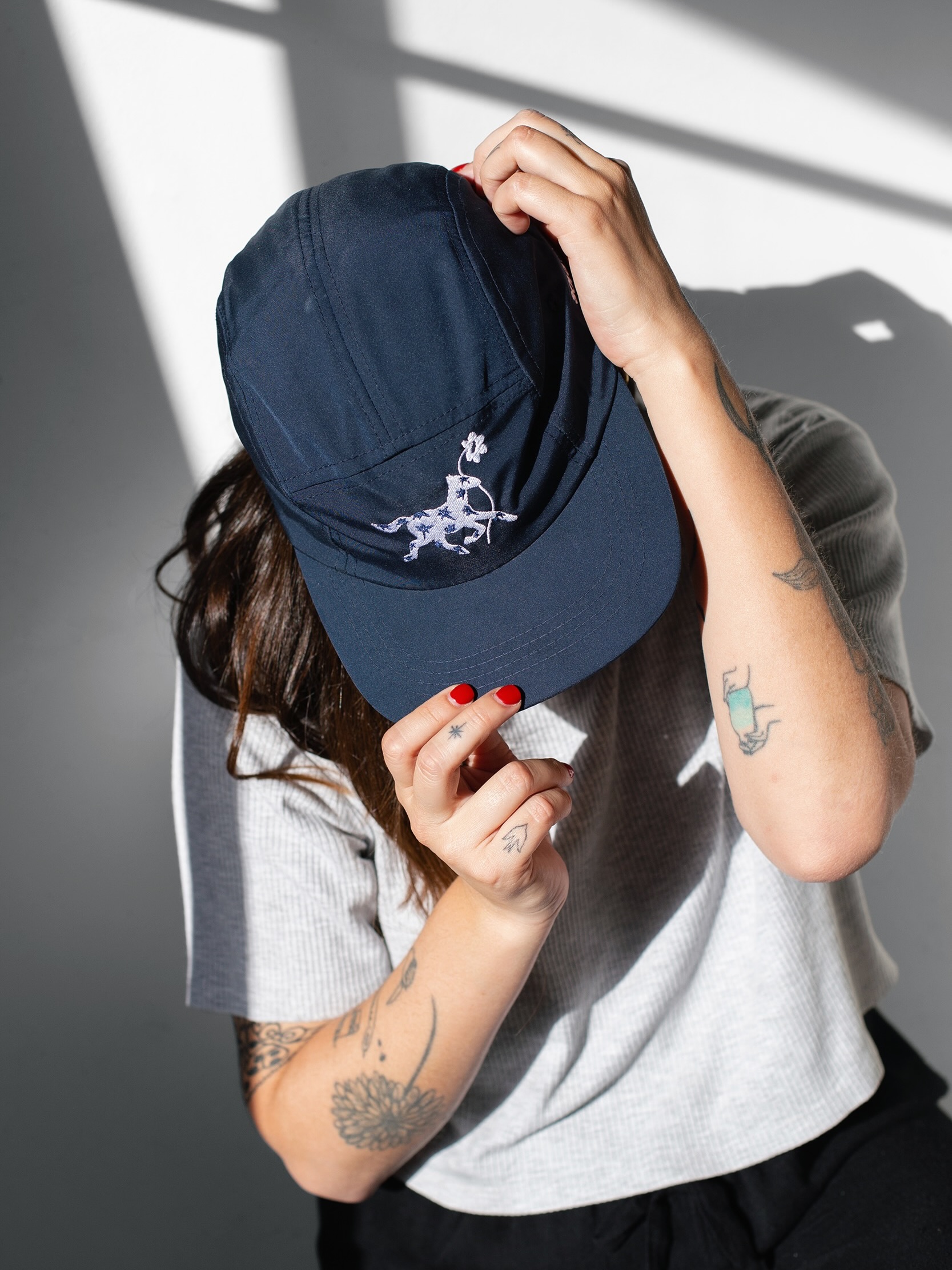 Getting ready for the hot days 😮💨
// 🧢🧢🧢
#caps #horsedesign #accessories #fernandamaria #capdesign