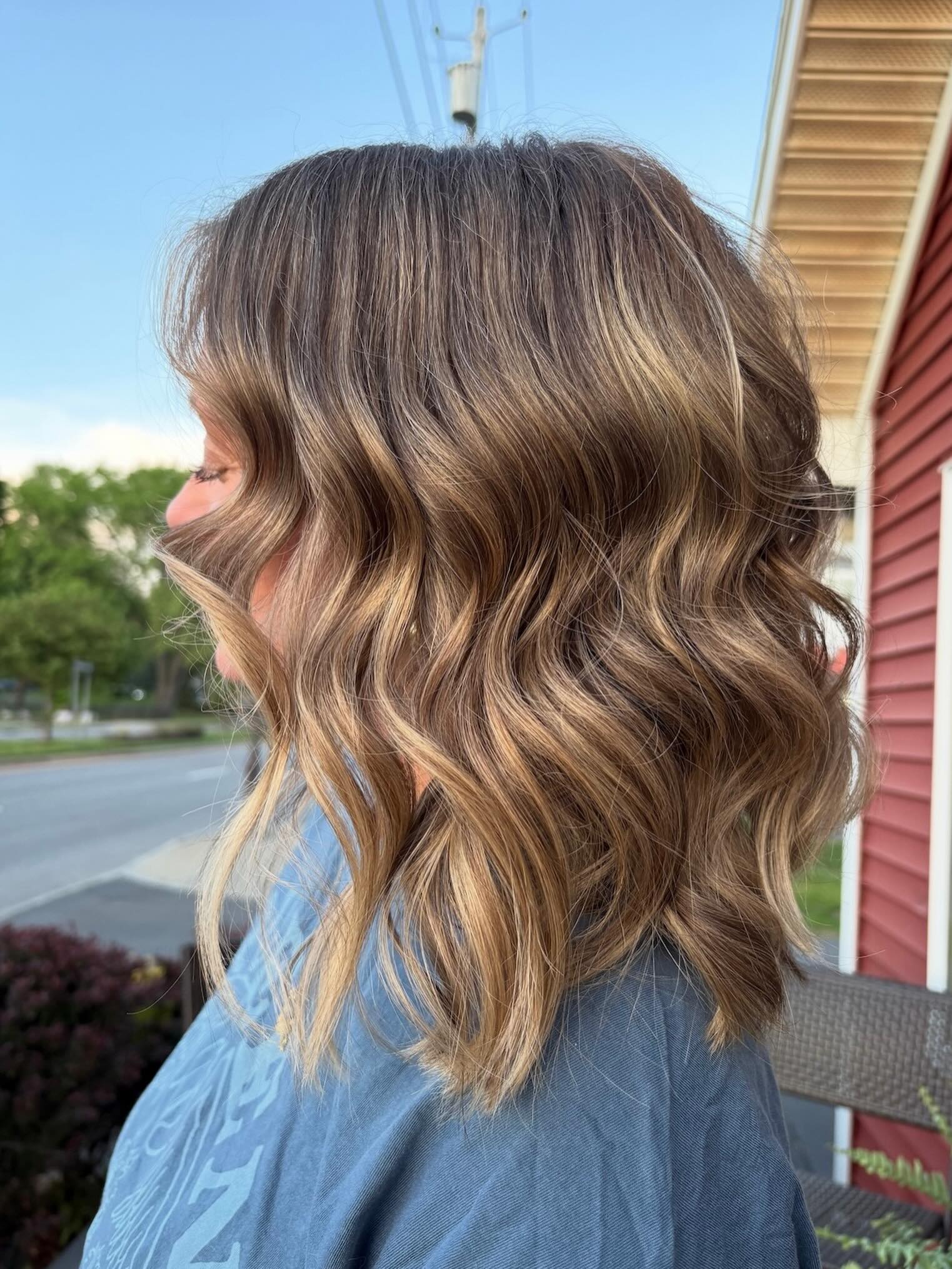 This Malta beauty brought to you thanks to Mother Nature keeping the lights on past 8pm
And a side ofā¦
@redken color
@bumbleandbumble styling
@framar @cooboard tools
Shared stories
A few laughs
Hugs
Monthly mimosa
Always hugs
š¤
Sound like the perfect late night? Pull up a chair