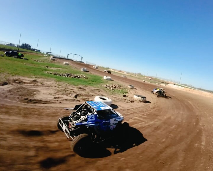 I got the opportunity to fly my FPV drone at @dirtcitymotorplex this past weekend. Such an awesome experience! Shout out to @jesgreaves for all of his help and to @amberholtger for allowing me to fly during the races!
•
•
•
•
#fpvdrone #fpv #racingfpv #offroadracing