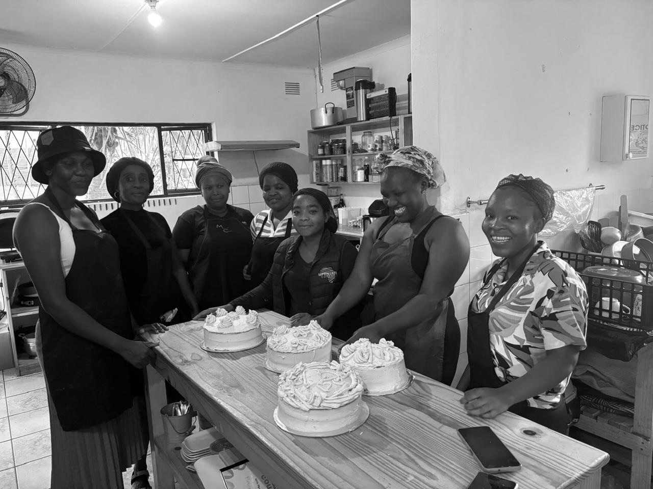 Whisks up, aprons on, and ovens warm… our @siyakwazisouthafrica Baking Course is back and in full swing 🍰☕️
#cake #course #npo #kzn #instagood