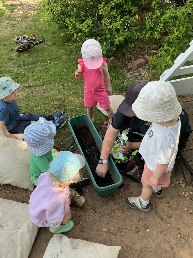 End of the week photo dump 🌿🐝☀️
We have been so busy this week! From planting and messy play to climbing, crawling, building and exploring, our busy bees have had such a lovely week learning through play 🐝💛
We’ve seen beautiful friendships grow, curious minds at work and so many opportunities to strengthen fine and gross motor skills along the way 🌱✨ All the weathers, muddy hands and happy little faces! 🥰
#hyggeintheearlyyears #outdoorplay #earlychildhood #learningthroughplay