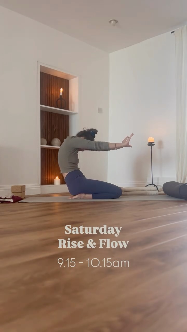 🤍Class on Saturday mornings in @escapadahealth_official 🤍
A slow and accessible flow to gently wake the body for the weekend 🥳
Book through MINDBODY to join us
#slowflow #yogadublin #mindfulness #practicemakesprogress