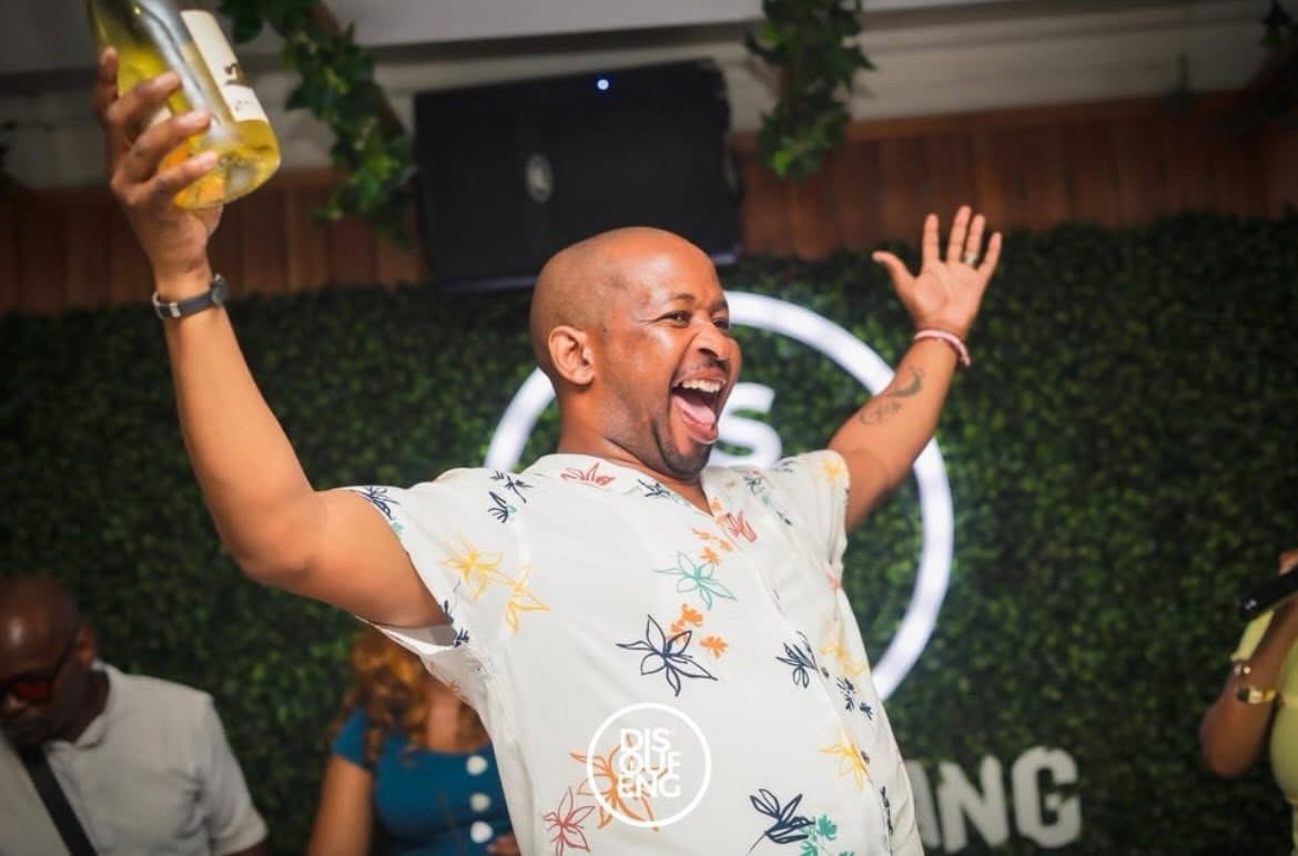 This is the energy weโre bringing to Friday night! ๐ฅ๐พ
High Energy Fridays at Disoufeng is where the music gets louder, the vibes get crazier and the celebrations never stop. Pull through for a night of good people, great music and unforgettable moments.
๐ Superflyโs Birthday Celebration
๐ค Hosted by Christian & Don Thiza
๐ Disoufeng Pub & Restaurant
๐
22 May
๐ Table Bookings: 076 520 2074 / 061 370 6102
๐ www.disoufengpub.co.za
#HighEnergyFridays #disoufeng