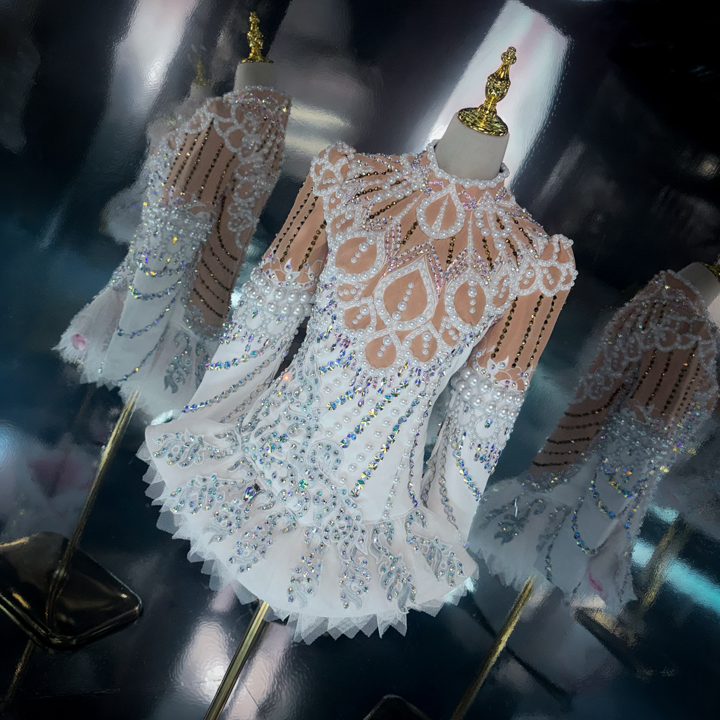 Another Shipping packed and ready to go🤍✨
We can’t wait to see this shine on stage!!
#elitedancedesigns #irishdancing #belfastdesigners #elite #newdress