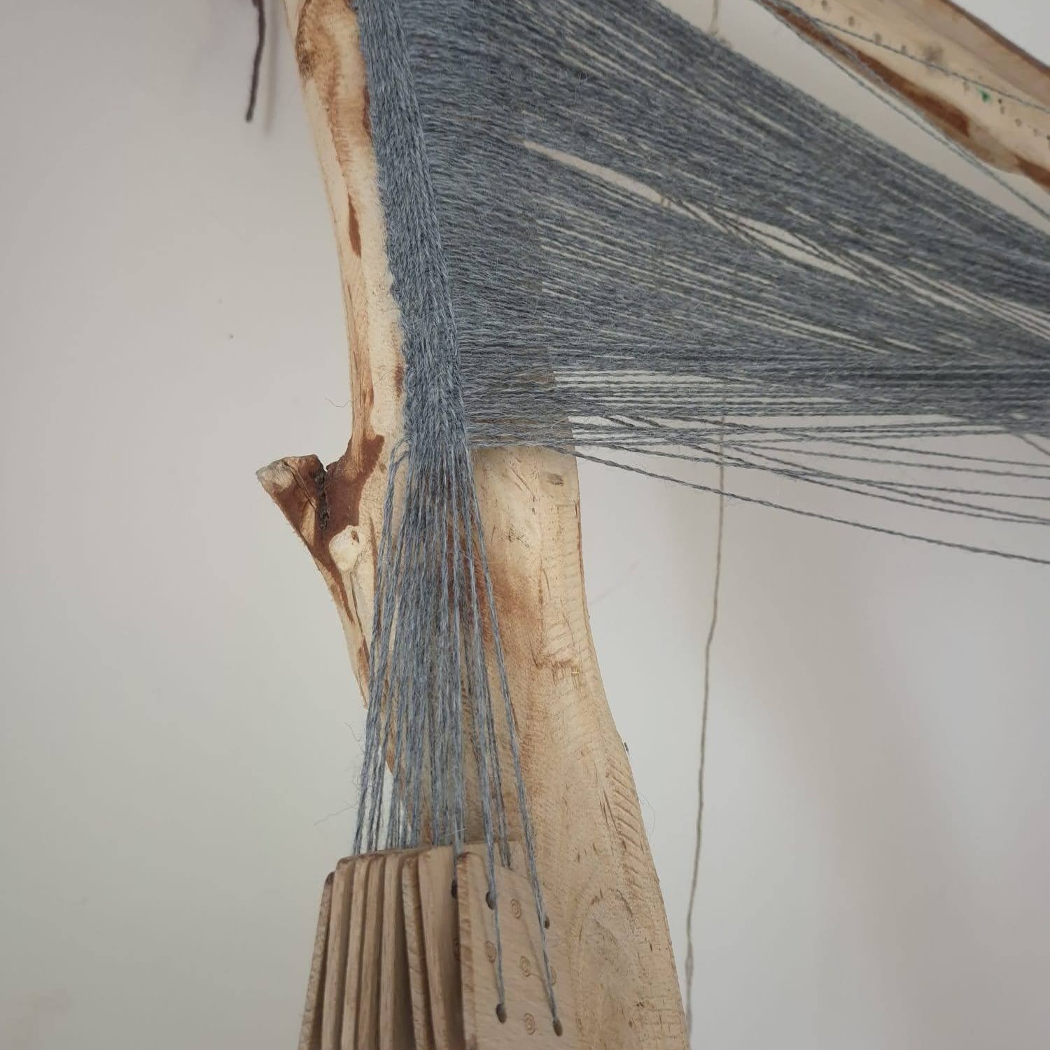 Work has begun on another #vararfeldrexhibition piece: this time, a grey cloak made to the historic dimensions given in the Icelandic "Grey Goose Laws".
This type of cloak was used for international trade, and is likely a good facsimile of the legendary vararfeldr gifted to the Norwegian King Harald Grey-Cloak, who took his name from the garment!
I'm experimenting with a technique that's new to me, though very old - using tablet weaving as an integral part of the header, so that the weft of the tablet weaving forms the warp of the cloak.
This helps to produce a more even warp distribution and avoids clumping. It's a much slower technique, but I think the improved warp distribution makes it worthwhile, and I will be doing it wherever possible.
#weaver #handwoven #vikingweaving #vikingcloak #vararfeldr #vikingreenactment #vikingcraft #heritagecraft