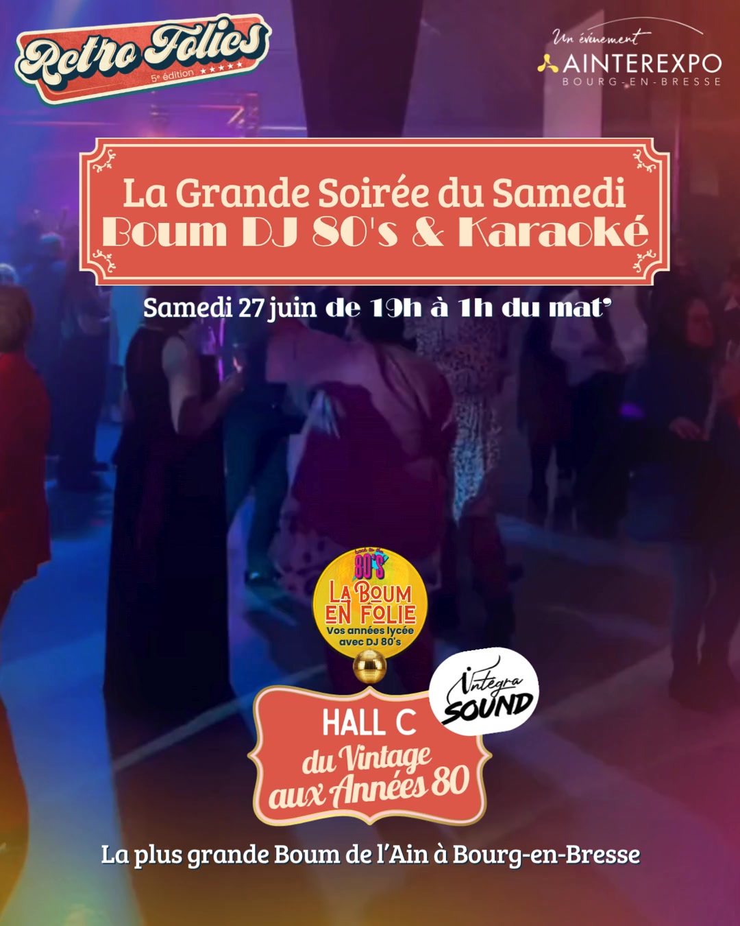 🎬🪩 « Tu sais, la musique… c’est toute ma vie. »
Et si cette phrase vous disait quelque chose, alors cette soirée est faite pour vous ❤️
Le samedi 27 juin, oubliez les notifications, les playlists sans âme et les soirées trop sages…
Retro Folies vous invite à revivre ce moment unique où tout commençait sur une piste de danse : un regard échangé, un slow inattendu, un refrain chanté trop fort avec ses amis.
✨ Cette année, Ainterexpo accueille la plus Grande Boum Rétro de l’Ain avec DJ Flo @integrasoundfranceflorianlusy
Une nuit où l’on vient autant pour danser que pour retrouver cette sensation qu’on croyait oubliée.
🪩 Hall C : Boum en Folie & DJ années 80
💃 Big Dance Festival
✨ Échassiers disco des Quidams
🎤 Karaoké géant
🔥 Dancefloor jusqu’au bout de la nuit
Parce qu’au fond…
on a tous un souvenir de boum en nous ! Et cette fois, c’est à Bourg-en-Bresse que ça se passe.
📍 Samedi 27 juin de 19h à 1h du matin | Hall A & B
Ainterexpo, Bourg-en-Bresse
PRIX SPECIAL SOIREE : 8€ sur place à partir de 19h
🎫 Réservation des préventes ici > bit.ly/RetroFolies26
#RetroFolies #LaBoum #GrandeBoum #Annees80 #Disco #Vintage #Ainterexpo #BourgenBresse #SoireeRetro #DanceFloor #SummerParty #Nostalgie