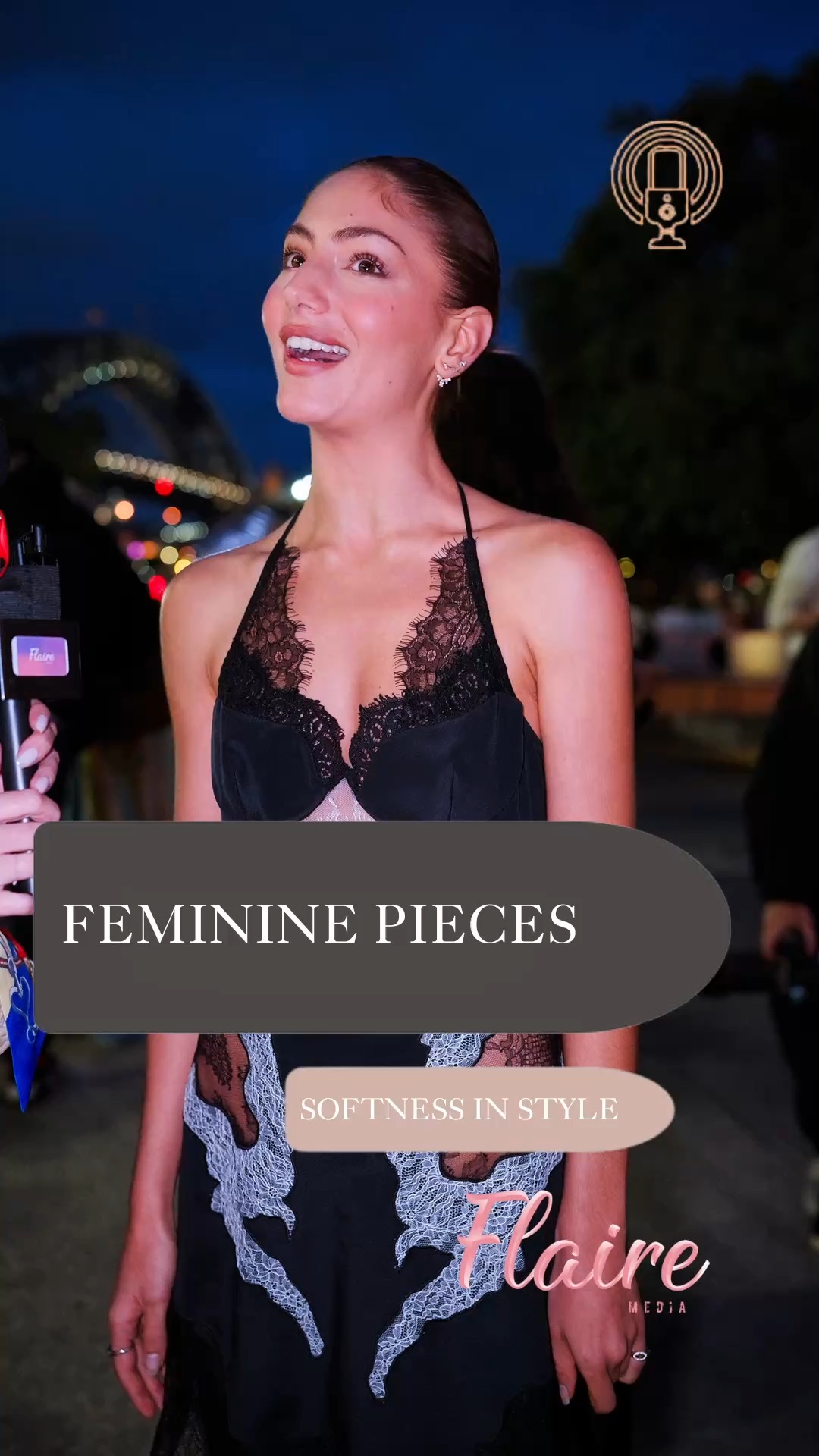 ✨ Flaire presenter @escapadesofnat chats with a stylish fashionista during AFW, showcasing a beautifully feminine dress by emerging label Halo. Soft, elegant, and effortlessly chic — the look captured the fresh energy and modern glamour of Australia Fashion Week 👗✨
@flairezine @afcaustralianfashionweek @ausfashioncouncil @mca_australia @flaire_media 📸 @vivek.dasgupta
#flaire #ausfashionweek #sydney #australia #fashionstyle