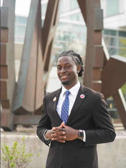 Meet Assistant Manager Olajide:⭐️
Oj is the true example of a rising impactful leader. He has a student mentality and impeccable work ethic. He is an incredible leader with a forceful and bold team to back him up. We are proud of all things he has accomplished so far and can’t wait for his next chapter in Ohio!
•
•
•
Fun fact: Oj’s first month in the business he earned a 7,000 paycheck!! 💰💸
#crushcity #crushcitycareers #promotion #asstmanager
