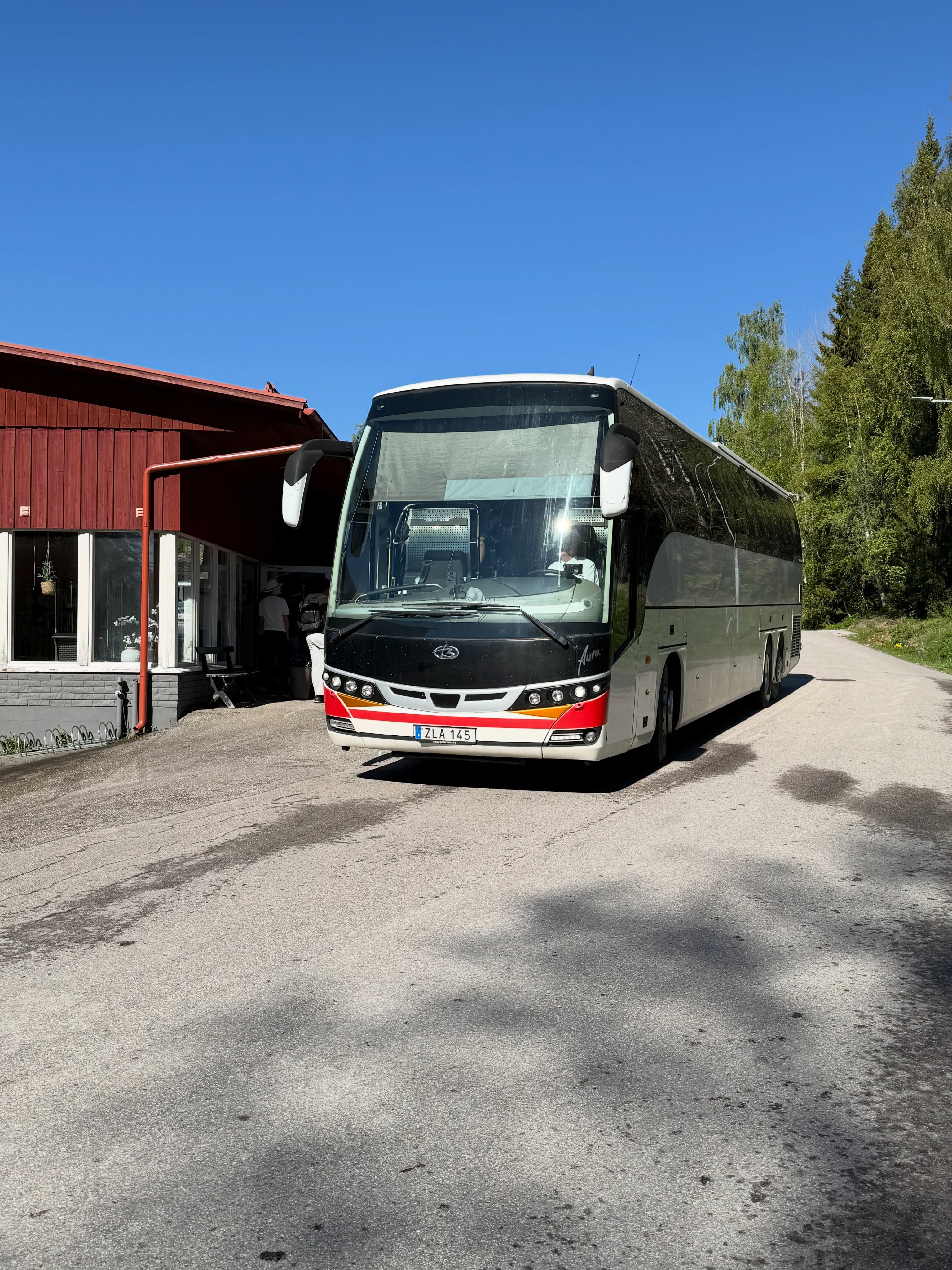 Vilken fantastisk dag vi hade på Vildriket tillsammans! ☀️
Hela skolan samlad för en dag fylld av sol, skratt, gemenskap och härliga upplevelser. 💛
Stort tack till Vildriket, Broberg Buss och Säcken som gjorde dagen möjlig! 🙌