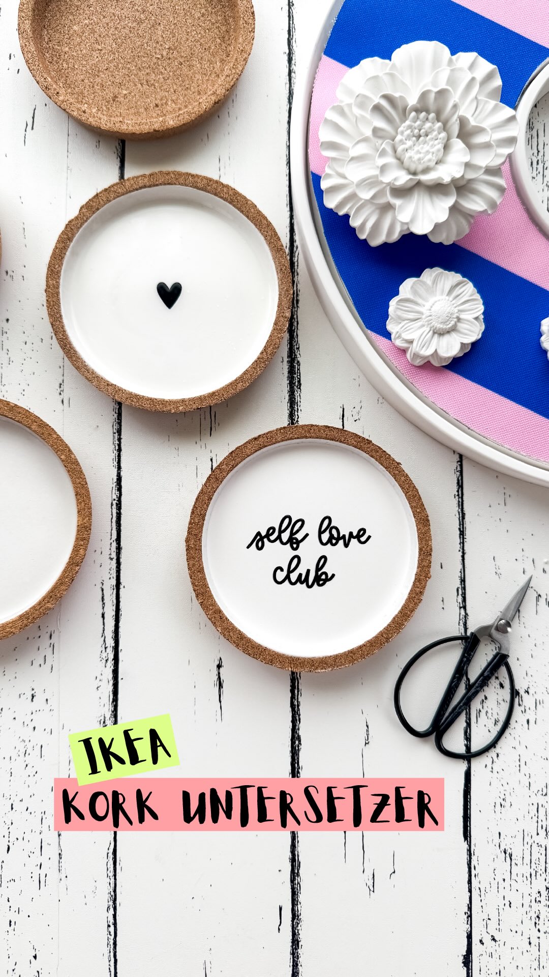 Werbung | Virale Ikea Kork Untersetzer
An diesen Kork Untersetzern führt hier auf Instagram gerade kein Weg vorbei. Inspiriert von @nina.und.das.landleben_ musste ich das nun auch endlich mal ausprobieren 😍
Das macht echt richtig Spaß und gestalterisch kann man sich hier richtig austoben. Ich hab schon richtig viele Ideen dazu im Kopf und natürlich zeige ich demnächst noch eine Variante mit meinen Inlays 😏😅
💌 Kommentiert mit „Kork“ und die Materialliste für dieses Projekt landet direkt in euerem Postfach.
#ikea #ikeahack #ikeahacksandideas #diy #raysin