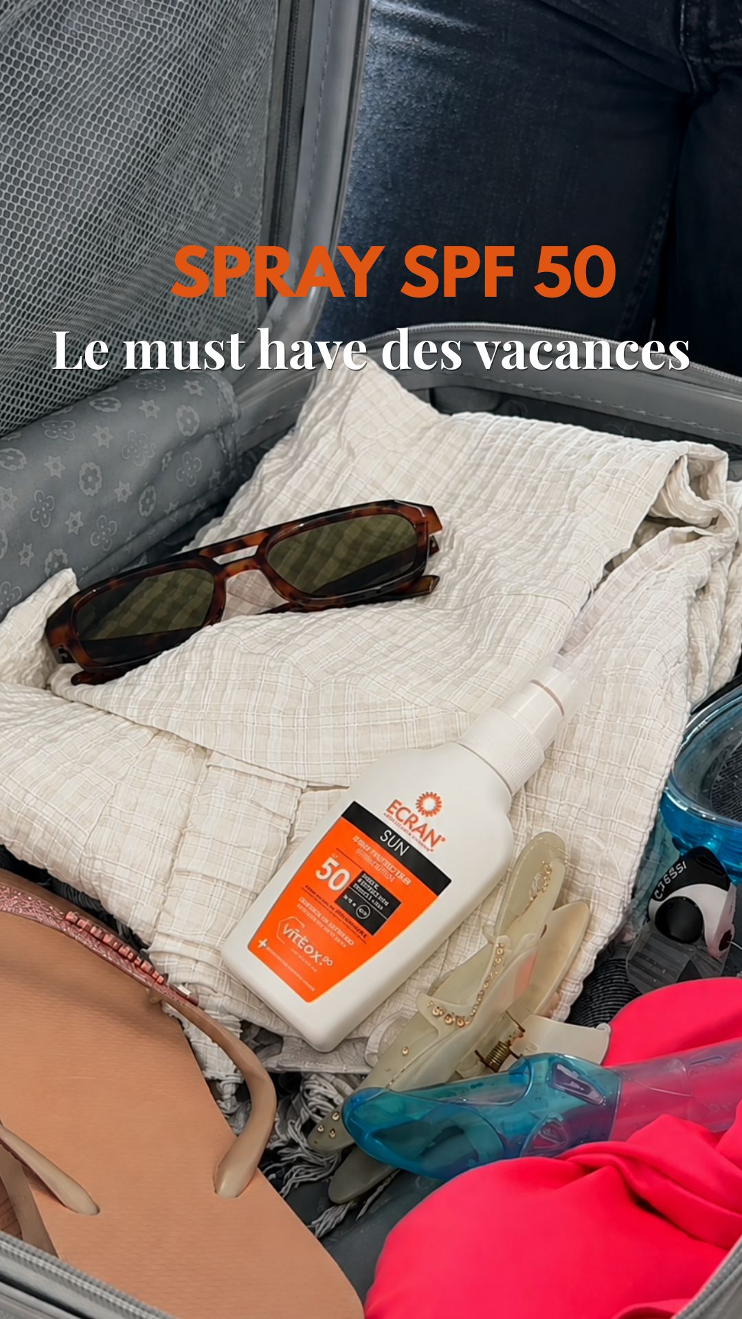 L’indispensable à glisser dans la valise : votre spray solaire SPF 50 ECRAN® en format voyage ☀️
Compact et pratique, il vous accompagne partout tout en offrant une protection optimale contre les UVA, UVB et les rayons infrarouges.
Direction les vacances… sans oublier votre allié soleil 😉
#vacances #protectionsolaire #spf #cremesolaire #cremesolaireECRAN #musthave