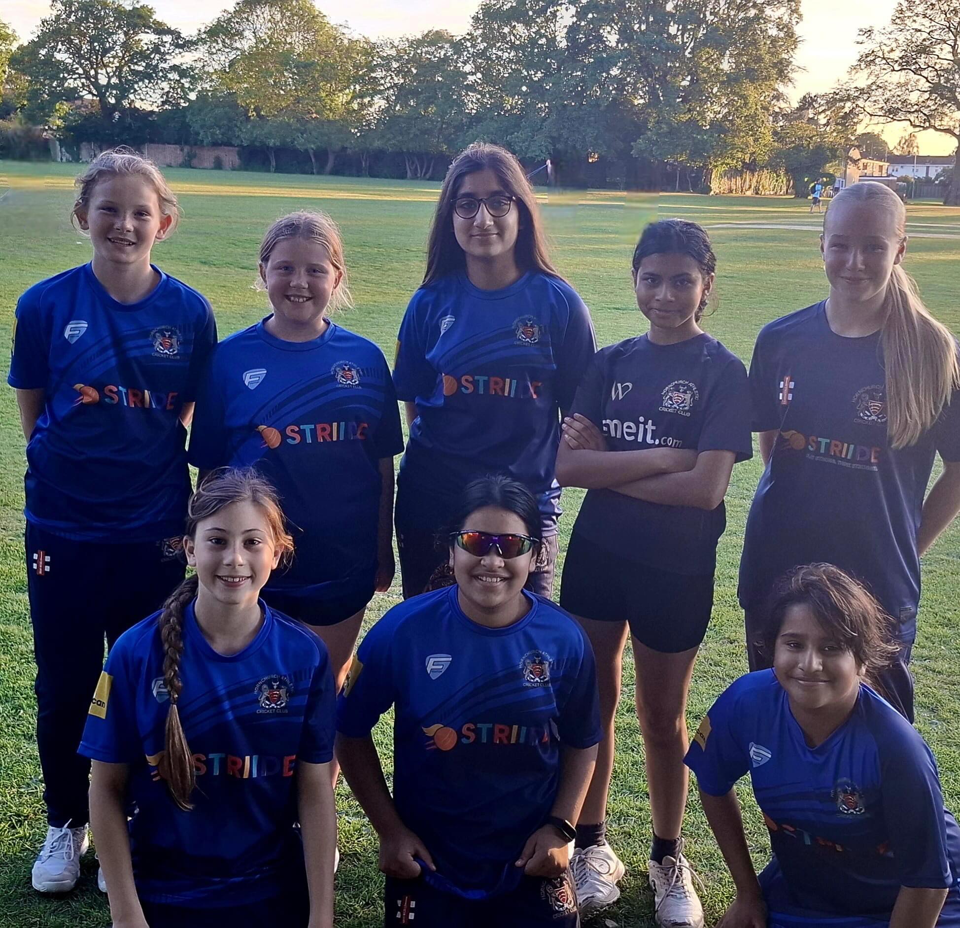 The girls making a strong start to the season in their new @striidesports kit 🏏⭐