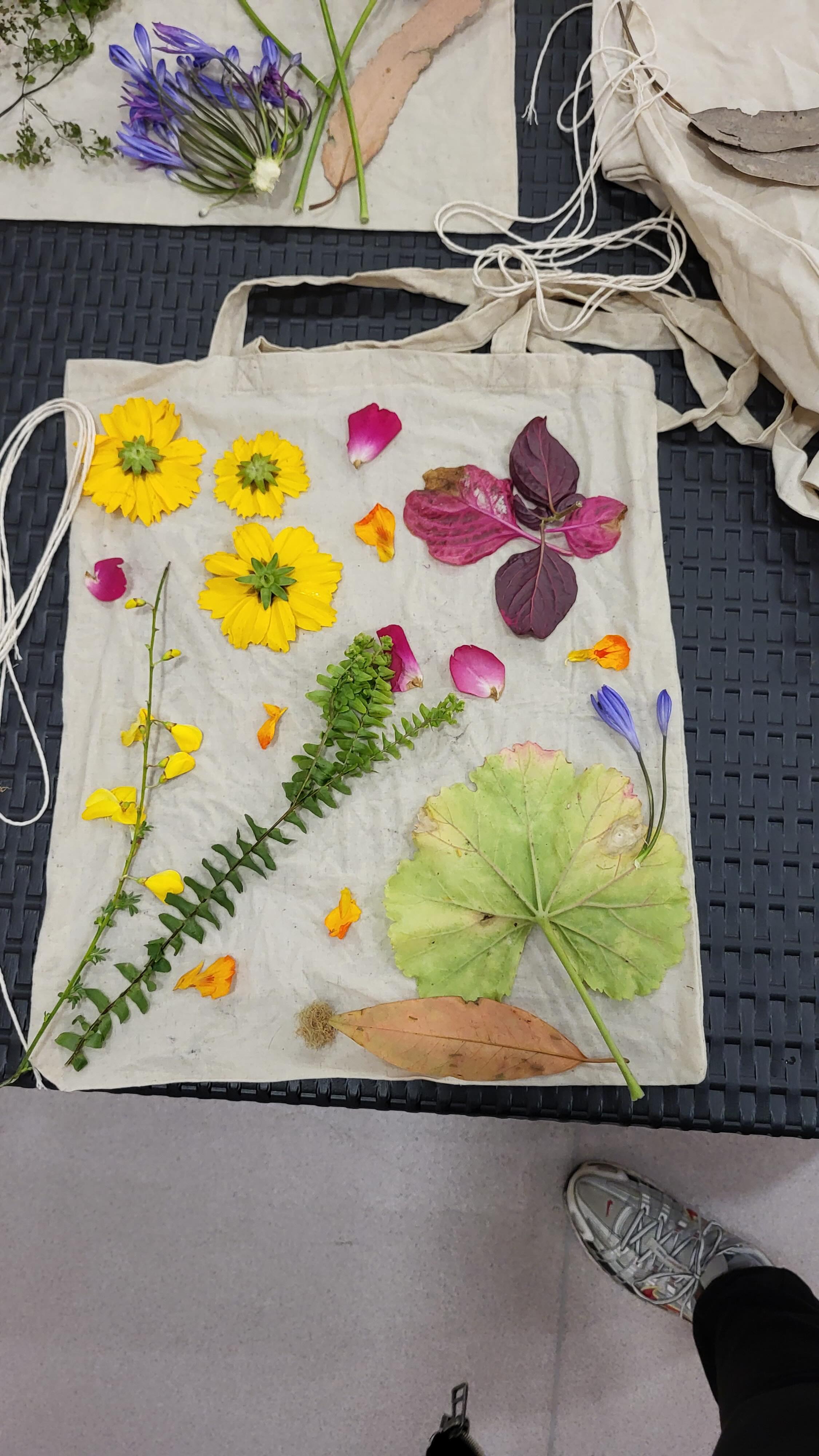 The smell of summer herbs, flowers drying slowly under the Madeira sun, pigments appearing quietly from petals, leaves, and roots 🌿🌸
During our Craft Lab with Nathan Slate @nathan.no.brega participants from 4 countries explored natural floristic dyeing, botanical printing, and sustainable craft techniques — transforming flowers, plants, and organic textures into fabric experiments, handmade prints, and soft traces of nature itself.
Somewhere between an art studio 🎨a garden 💐and a slow summer ritual, the workshop became a space for conversations about craft, sustainability, and the beauty of creating with materials that already belong to the earth.
Flower stains on hands, colors impossible to fully repeat, long discussions, wild plants, sea air, and many Madeira vibes ✨
Part of the @craftwork4all project dedicated to sustainable craft practices and creative exchange.
Co-funded by the Creative Europe Programme of the European Union 🇪🇺
#craftwork4 #CreativeEurope #NaturalDyeing #artemassociation #arthubmadeira