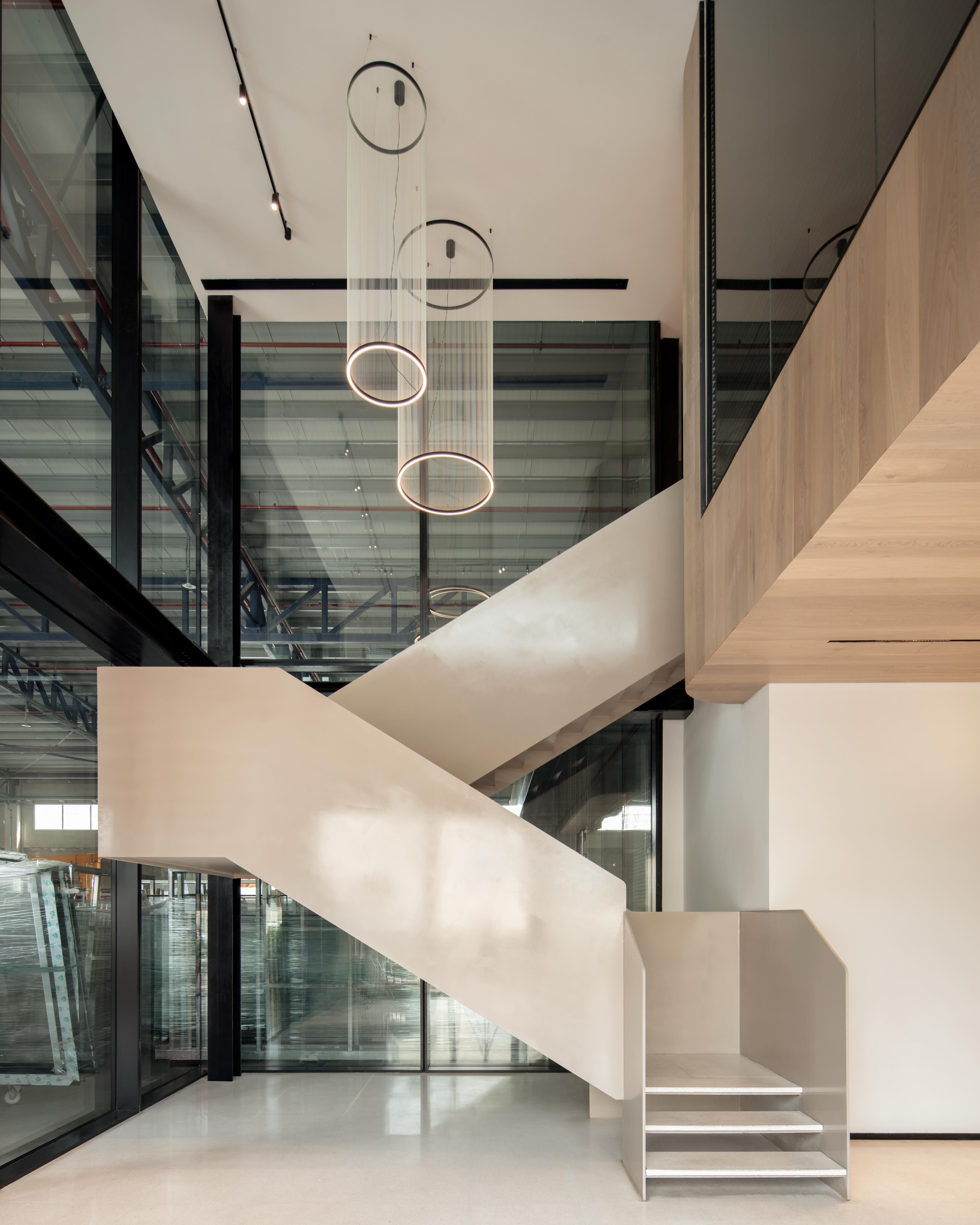 Alumcon Office | 600 sqm
תכנון ועיצוב משרדים לחברת Alumcon הממוקמים בתוך מפעל החברה
@alumcon_gr
@aluminum_construction_group
@sharontzarfati @parqueteam_woodstone
@rihutim_
@pitarohecht
@light_in_herzliya
@innovate.ltd
@twom.2m
@hezibank_official
@laminam_israel
@cosentino_israel
@talihomecouture
