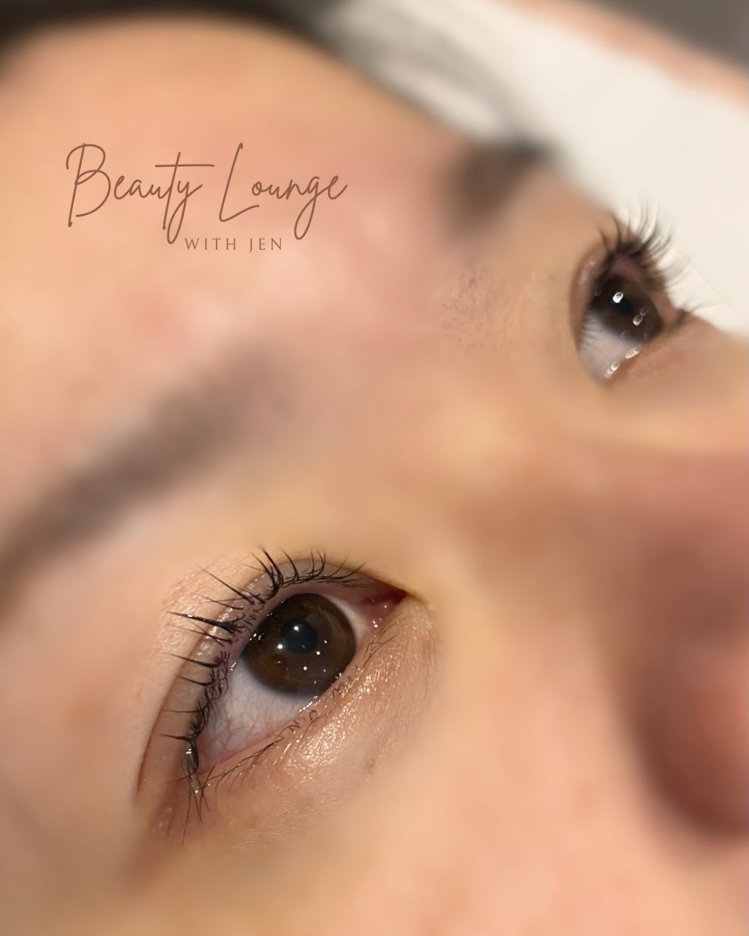 Wedding season = feel your best season
One of the most stubborn lashes I’ve lifted to date but we got a great curl in the end. Tailored treatments to your lash type (swipe for before)
Korean lash lifts have become one of the most requested treatments lately, giving you effortlessly lifted, natural lashes that last for weeks with zero maintenance.
Perfect for brides, bridesmaids, holidays, and anyone wanting to wake up looking fresh every day 💕
Book online (link in profile)
#koreanlashlift #lashlift #wedding #bexleyheath #kent