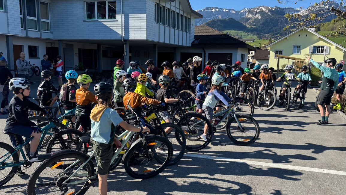 öseri JO wiede im iisatz 🚵♀️☀️⛰️ #rmcappenzell