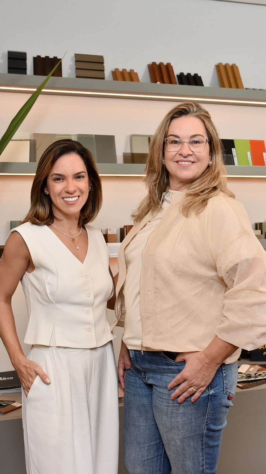 Chegou o grande dia!
E, com ele, muitas novidades, lançamentos e parcerias.
A partir de hoje, a nova loja @arteconceito.al está repaginada e linda.
Confira um pouco do que preparamos para esta nova fase dos empresários Eva Vilma e Wagner Dantas.
#algomais #comunicacao #jornalismo #assessoriadeimprensa #alagoas