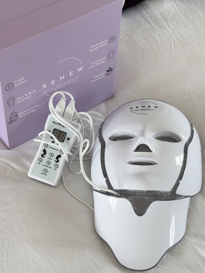 DONT MISS OUT ON OUR BANK HOLIDAY DISCOUNTS 💜
Liquid collagen • Renew20
LED mask • Bankholiday
Buy 2 hand mists and get the 3rd one free