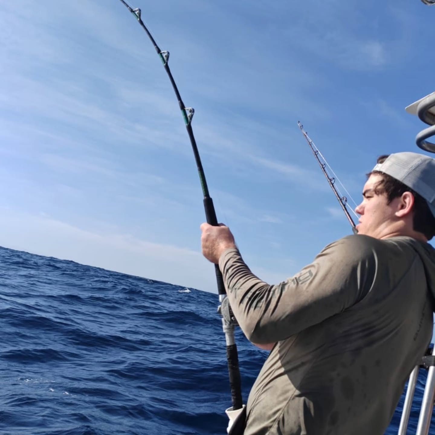 🎣 Now THAT is a catch! 😮❤️
This incredible angler landed a beautiful Sailfish yesterday on our Full Day Fishing Tour in the Pacific waters of Costa Rica! 🌊🇨🇷
The Pacific Ocean off Guanacaste is world-class fishing territory, and days like this are exactly why! 🔥
Ready to reel in your own trophy fish? Let's make it happen! 👉 Link in bio to book your fishing adventure!
#CostaRica #PuraVida #Sailfish #PezVela #FishingTour CostaRicaFishing SportFishing Guanacaste FullDayFishing PacificFishing