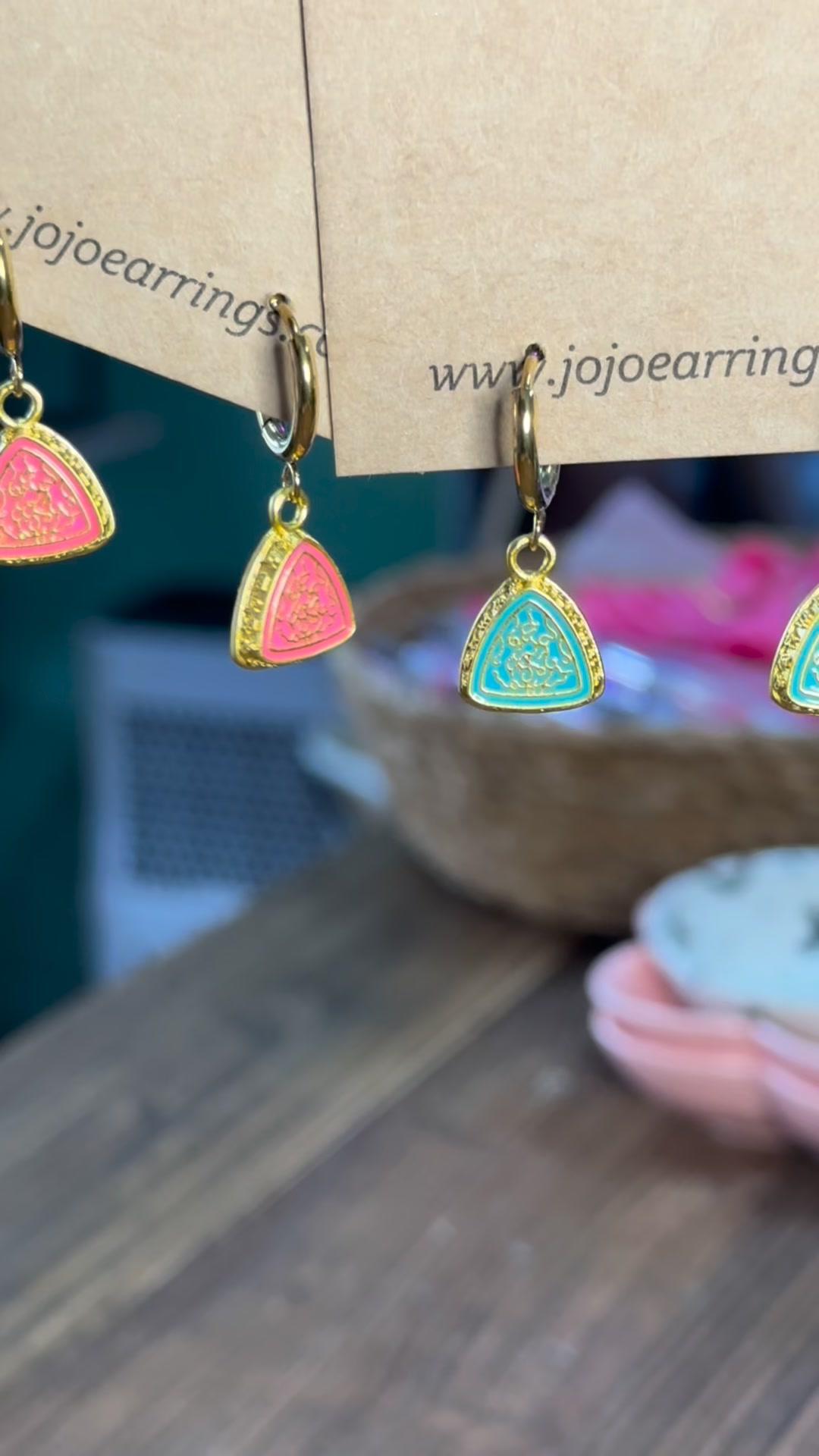 Bright, playful, and full of charm 💫
These earrings are inspired by traditional Chinese aesthetics, blending timeless details with a fun modern touch.
https://www.jojoearrings.com/search?q=Charms&type=products
#Charming #charms #traditionalart #inspired