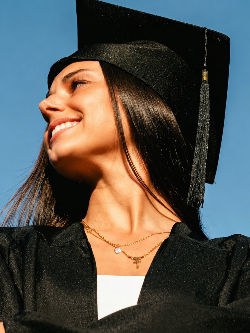 The tassel was worth the hassle ✨ Celebrate their next chapter with a gift they’ll actually cherish — a little reminder of how far they’ve come and all the beautiful things waiting ahead 🎓🤍
.
.
.
.
#graduationgift #graduationjewelry #seesea #waterproofjewelry #lovefromthesea