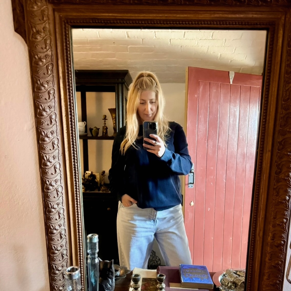 Work and life have a tendency to blur when you’re self employed so it’s got to be worth it, and Sergeants makes the blurred lines definitely worthwhile. Most of the time. 😉