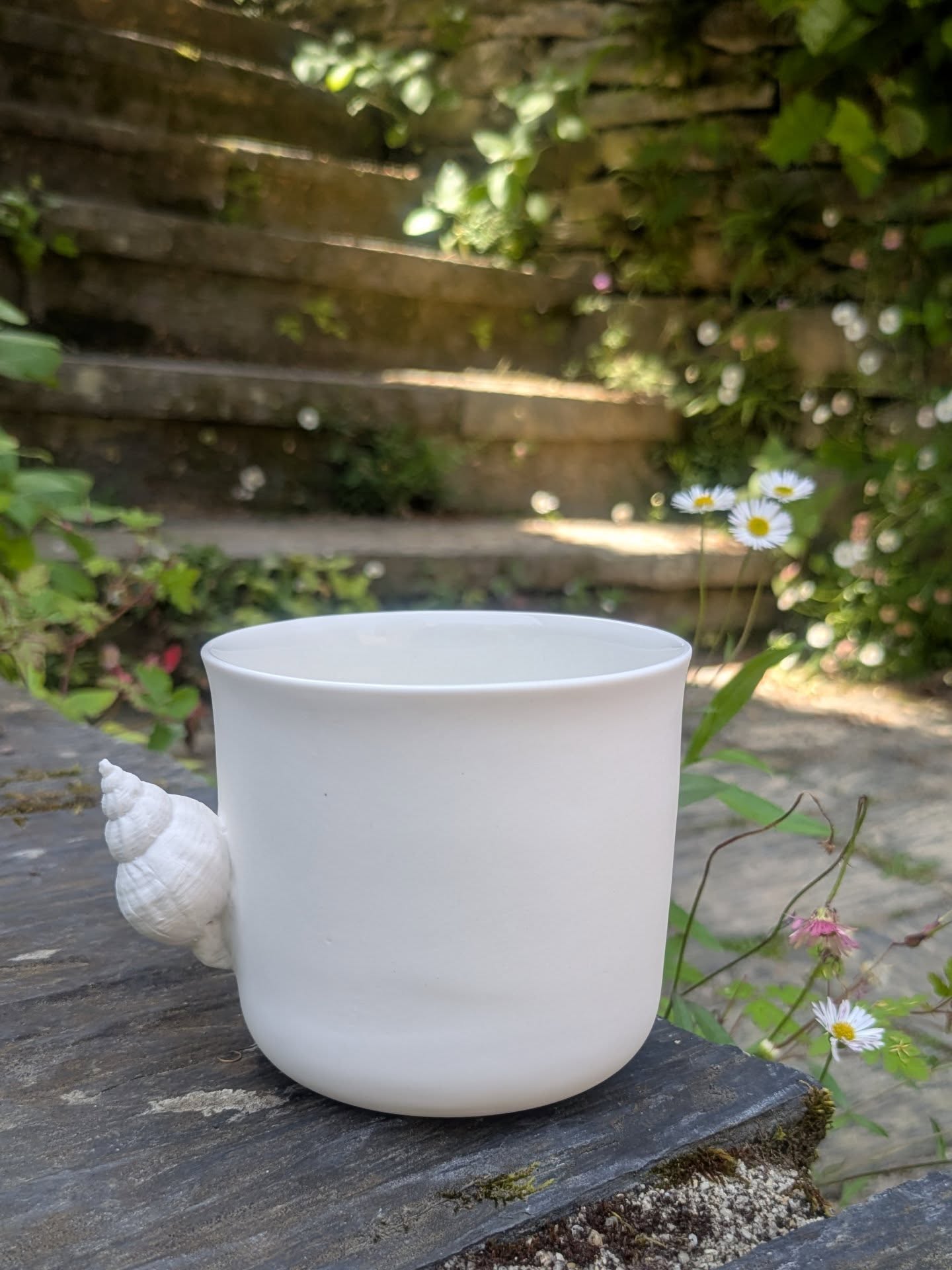 - Nouvelle tasse coquillage -
Porcelaine | Moulage de bulot
A découvrir cet été dans trois charmantes boutiques
LA GACILLY (56) @boutique.ecorce
LAUZERTE (82) @keraban_joaillerie
ST GILDAS DE RHUYS (56)
#bulot #porcelaine #artisanatfrancais #tassecoquillage