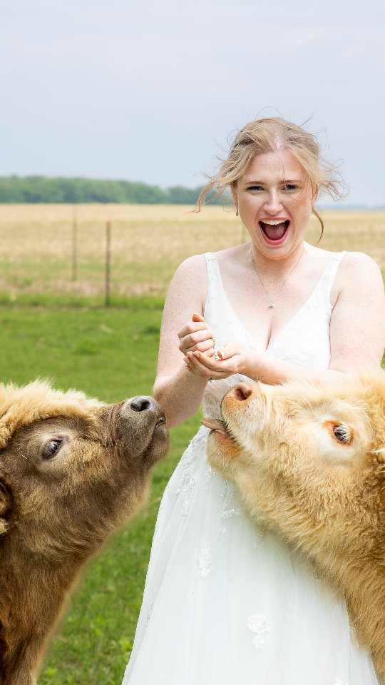 The moment to the photos! ❤️
I absolutely love capturing every memory of your wedding day! 🐮
.
.
#weddingphotography #mnweddingphotographer #oehmeoasis #weddingphotographer #weddinginspo