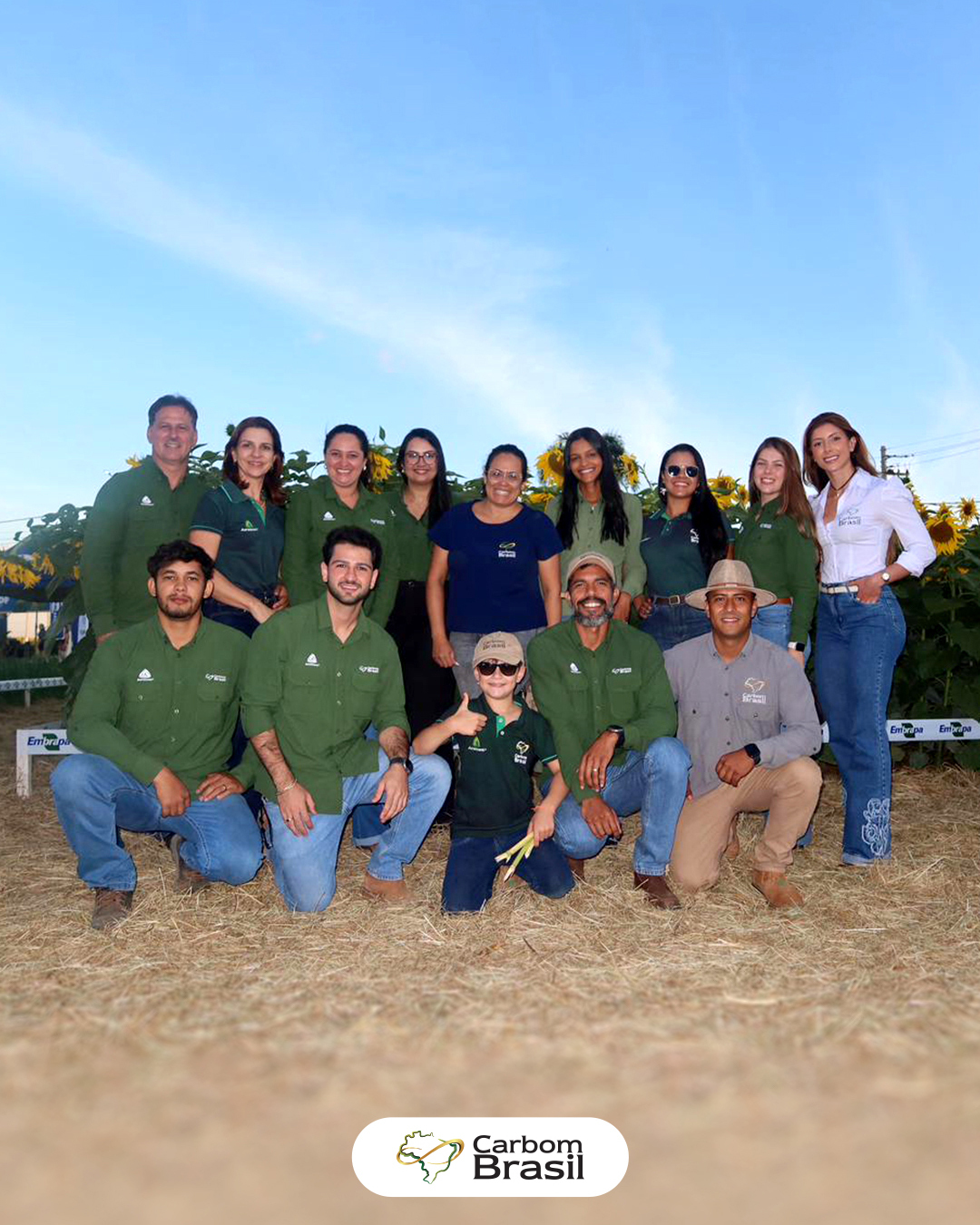 Entre uma conversa e outra, a AgroBrasília foi acontecendo. Dias intensos, de muito conhecimento e bons negócios, com aquela certeza de que o sucesso no agro é feito de pessoas comprometidas com a inovação no setor.
Agradecemos aos parceiros, clientes e amigos que estiveram ao nosso lado durante o evento, mais uma ocasião que marca a nossa história.🤝
#CarbomBrasil #AgroBrasília #Agro #Bioinsumos #AgriculturaRegenerativa