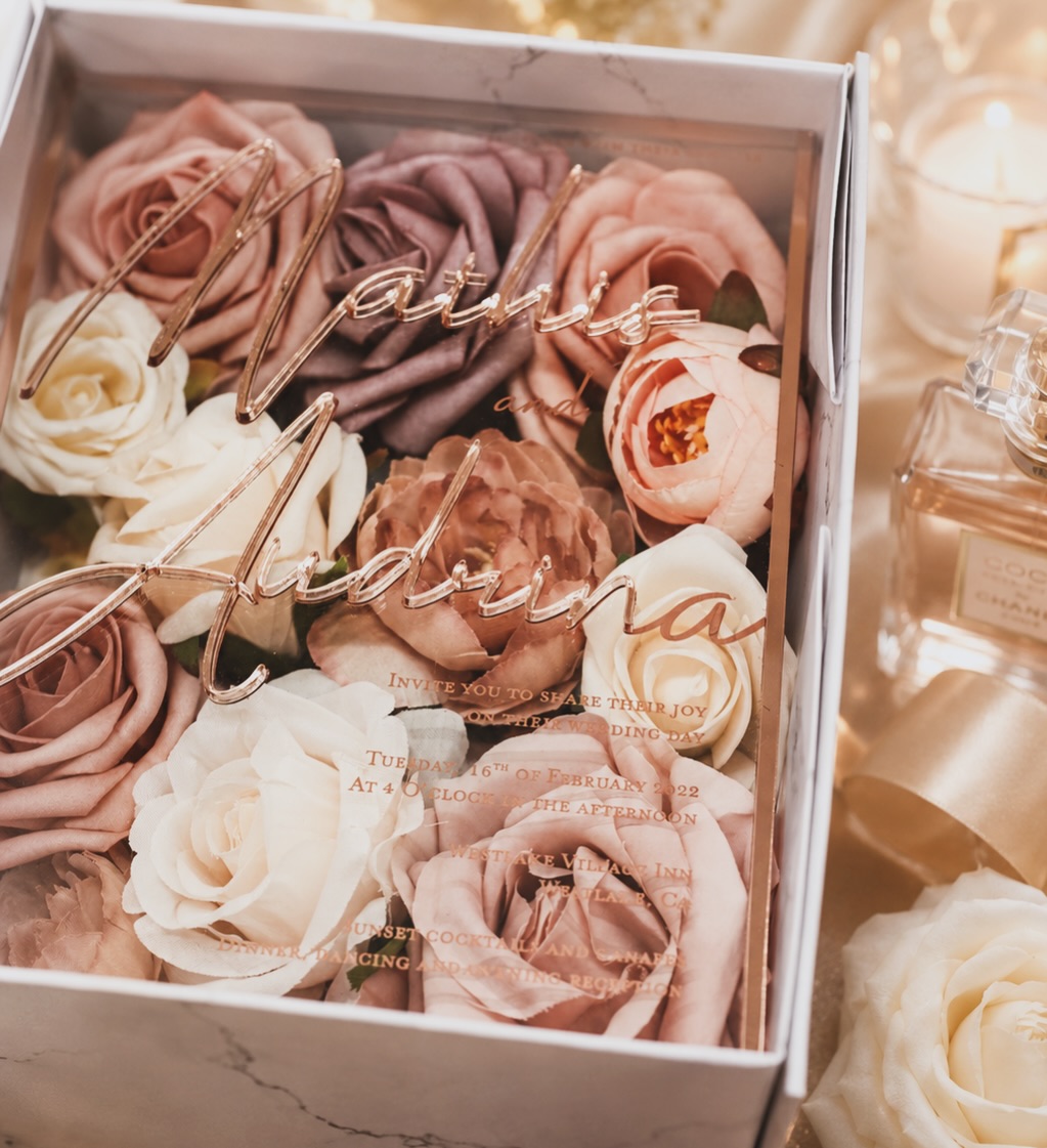 Main character energy, but make it timeless. For couples who want their first impression to feel effortlessly luxe.
Ready to create yours?
Send us a DM to start your dream suite. 🤍
#TheCardCo #WeddingInspiration #LuxuryWeddingInvites #ElegantWeddings #AcrylicInvitation
