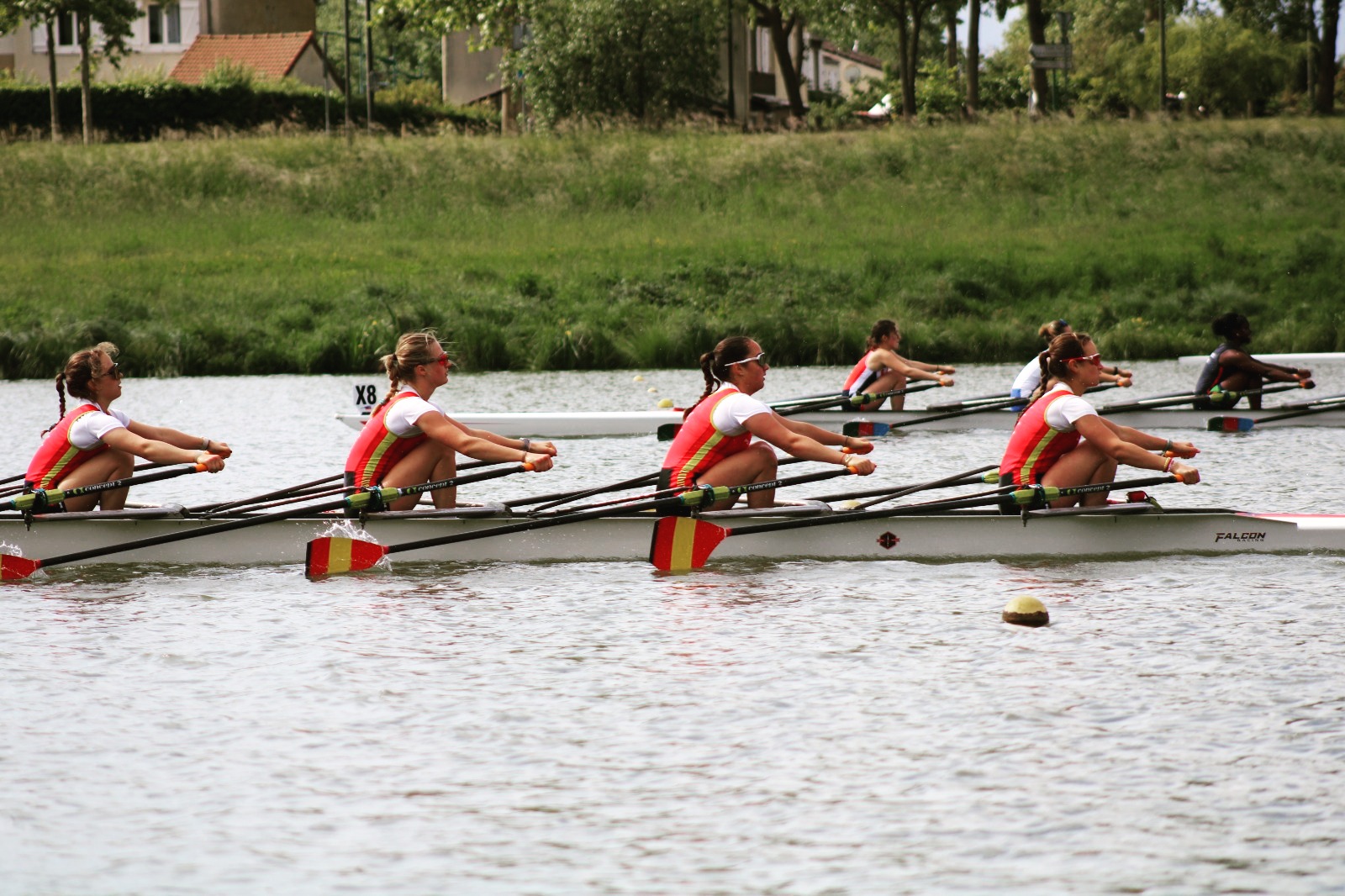 Régate de Masse - Jour 2 🔴🟡🔴
La deuxième journée du week-end de la régate de masse se conclue par une première place pour le 4X juniors composé de Manon, Romane, Faustine et Ava 🏆
Le quatre cadets rouennais se classe deuxième de la finale A après une belle bagarre 🥈
Le double cadettes Nina et Diane décrochent une très belle troisième place 🥉
J14F2X : Louise et Jacinthe 6e Finale A
J14H4X : Camille, Arthur, Aloïs, Louis 2e Finale B
Des résultats encourageants en vue des Championnats Sprints et Jeunes, affaire à suivre !