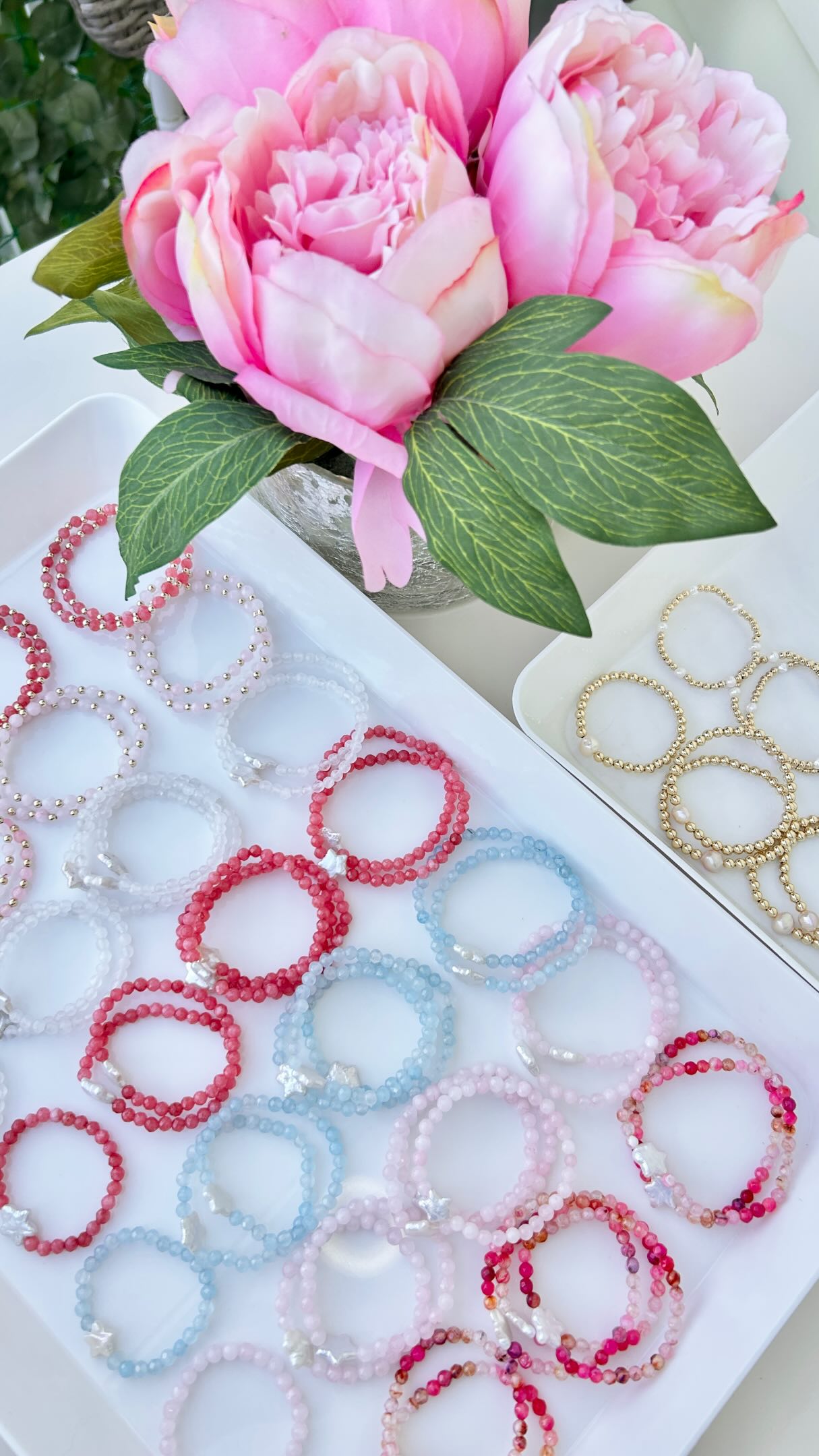 Yup, we sell children’s bracelets too! & we can’t wait to see our goodies in @wildflowerkidsri right in our hometown!
Since there are SO many styles and options, we offer kids’ assortments upon request. Email me for info 🌼🧸✨
#wholesalejewelry #jewelrydesigner
