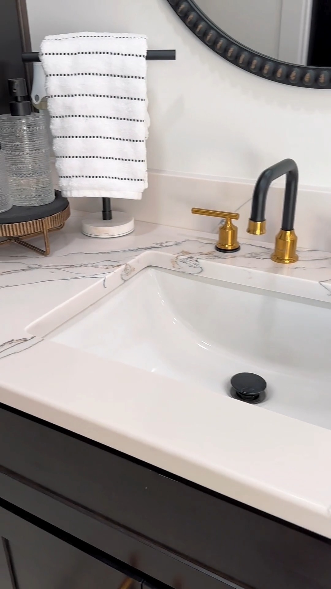 Whether you love bold statement stone or timeless classics, we’ll help you find the perfect fit for your home or business. 🏡
Take the first step—give us a call or stop by our Tupelo showroom to get started!
📞 662.823.8824
📍2341 Graham Dr, Tupelo, MS
-
#PremierCountertops #MyTupelo #NorthMississippi #MississippiConstruction #BuildMississippi #FindYourTupelo #LuxuryCountertops #ResidentialCountertops #CommercialCountertops #PremierCountertopsMS #DreamCountertops #KitchenInspo #BathroomDesign #CountertopGoals