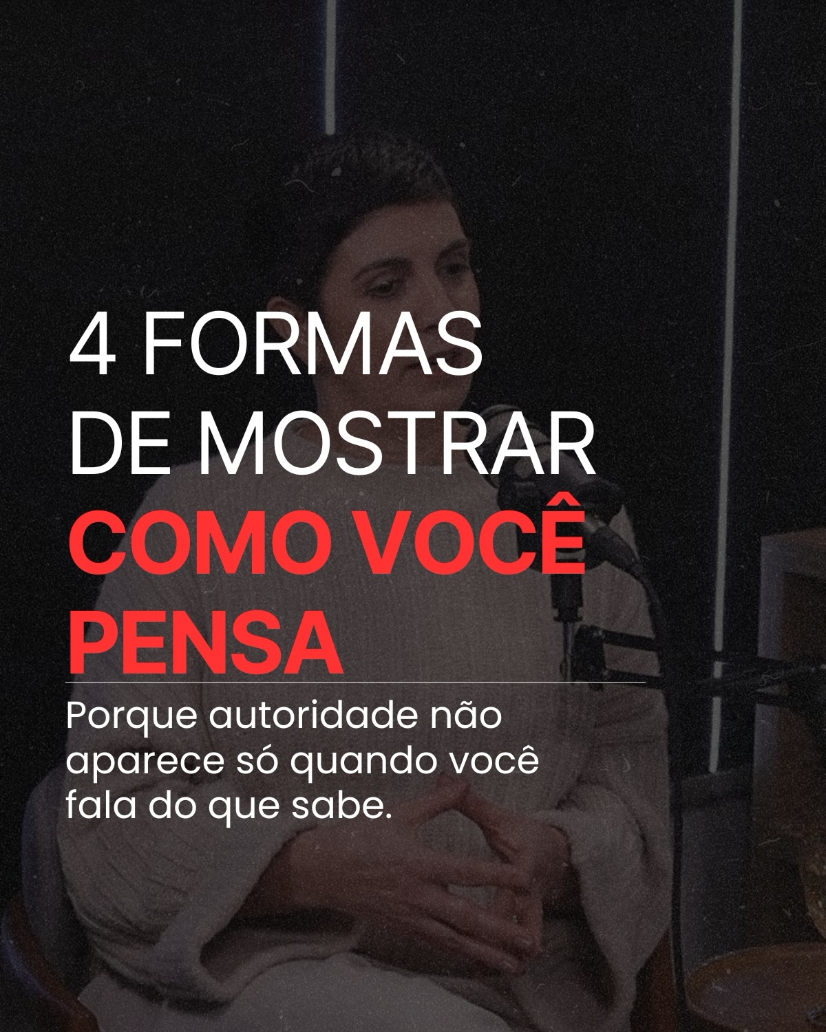 Tem uma diferença importante entre falar sobre o que você sabe e mostrar como você pensa.
E essa diferença muda a forma como sua autoridade é percebida.
Muitas vezes, o conteúdo fica genérico não porque falta repertório, mas porque falta curadoria para selecionar o que pode entrar estrategicamente validando seu conhecimento.
Quando você mostra:
o que observa antes de orientar, por que discorda de uma solução comum, o que uma experiência te ensinou,
e como decide o que entra ou fica de fora, você deixa de apenas entregar informação.
Você começa a construir confiança no seu olhar.
Dessa forma a audiência passa a confiar mais em você não só porque você domina um tema.
Mas porque ele começa a entender como você analisa, decide, interpreta e conduz.
É isso que transforma experiência em autoridade percebida.
Antes do seu próximo conteúdo, escolha uma dessas 4 formas e aplique.
Salve este post para revisar e compartilhe com uma mulher que tem repertório, mas ainda sente dificuldade de mostrar isso no digital.