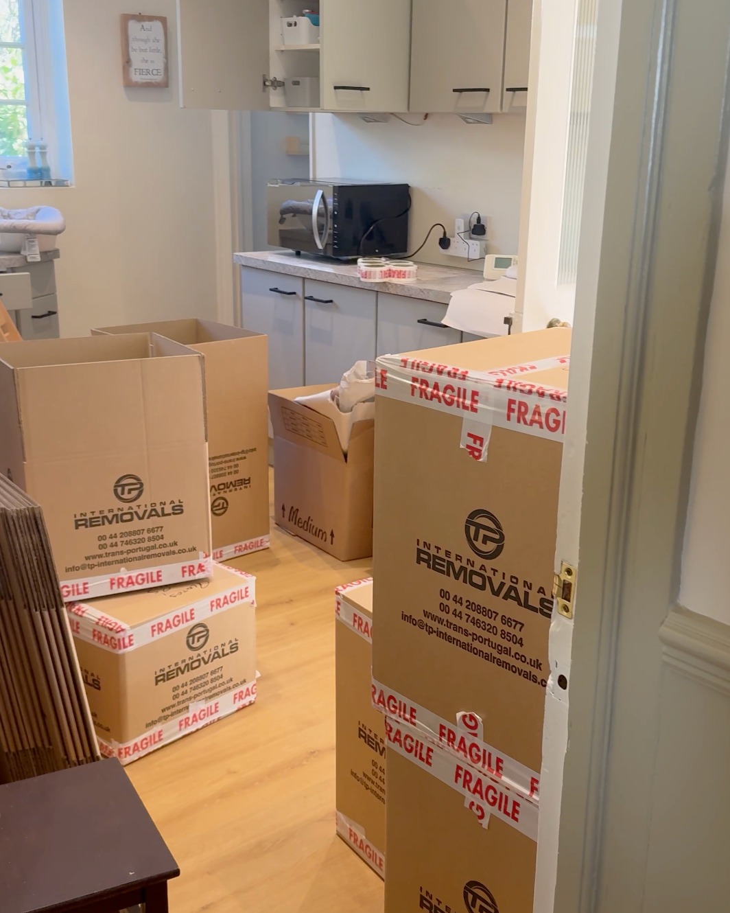 Our packing services mean you don’t have to worry about a thing 📦
We take care of every detail.
Reach out to our team via phone or email for a free quote ✅
LONDON OFFICE
22-24 Homecroft Rd, London, N22 5EL, United Kingdom
0208 807 6677
PORTUGAL OFFICE
Inter Luis
Estrada Nacional 10
Centro Empresario Sado Internacional
Armazem D21, 2910-835 Setúbal
00 351 265 708 240
info@tp-internationalremovals.co.uk
#homeremovals #movingcompany #relocationexperts #movingtotheuk #vehicleshipping