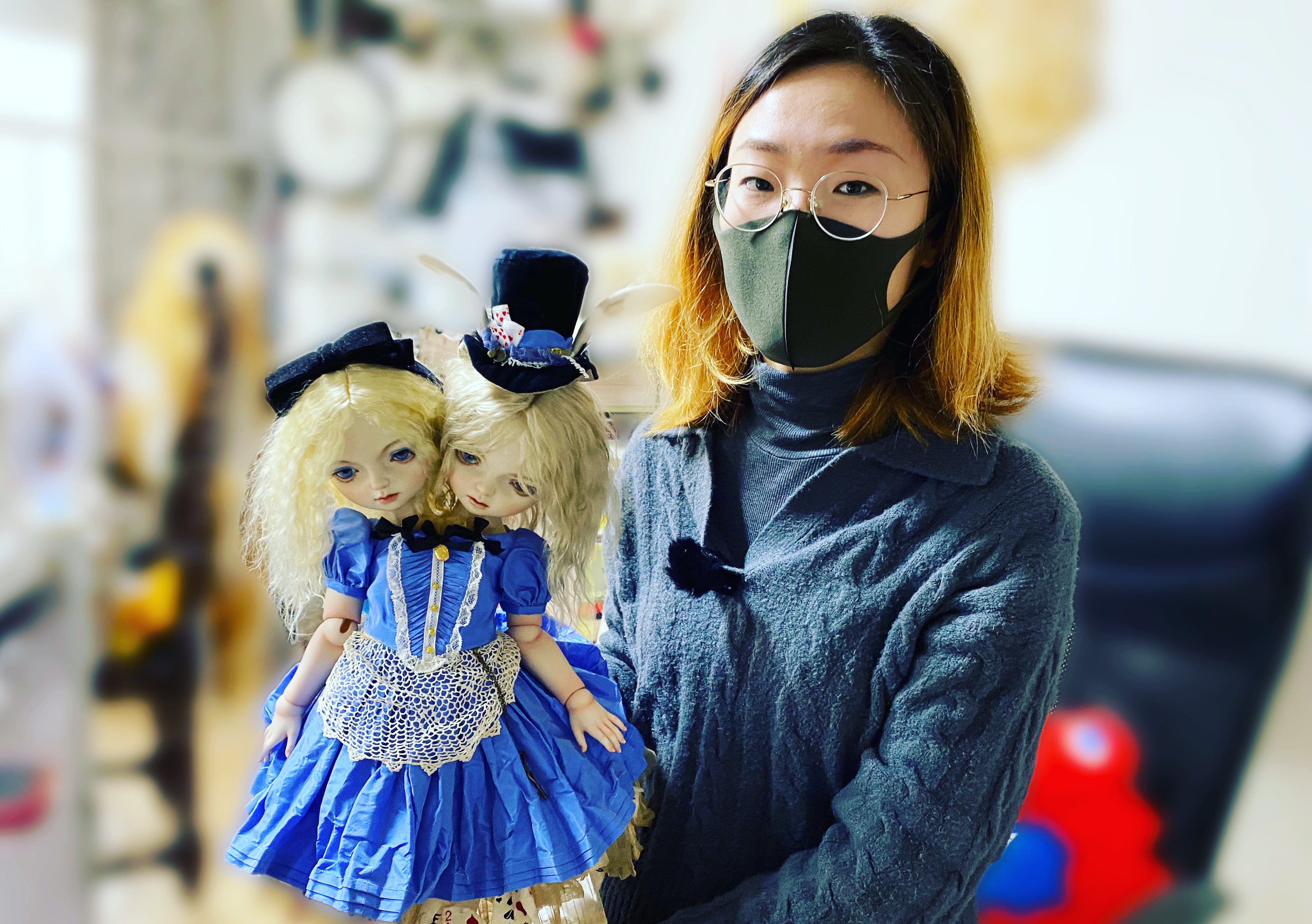 第1回人形研展
審査委員長 四谷シモン賞
受賞記念動画を公開しました。
JIUMY(ジュミー)さんを訪ねて
https://youtu.be/HjV_b8q-rKA
この動画では「Alice」で審査委員長 四谷シモン賞を受賞したJIUMYさんと作品を紹介いたします。
※公開が遅れましたことを