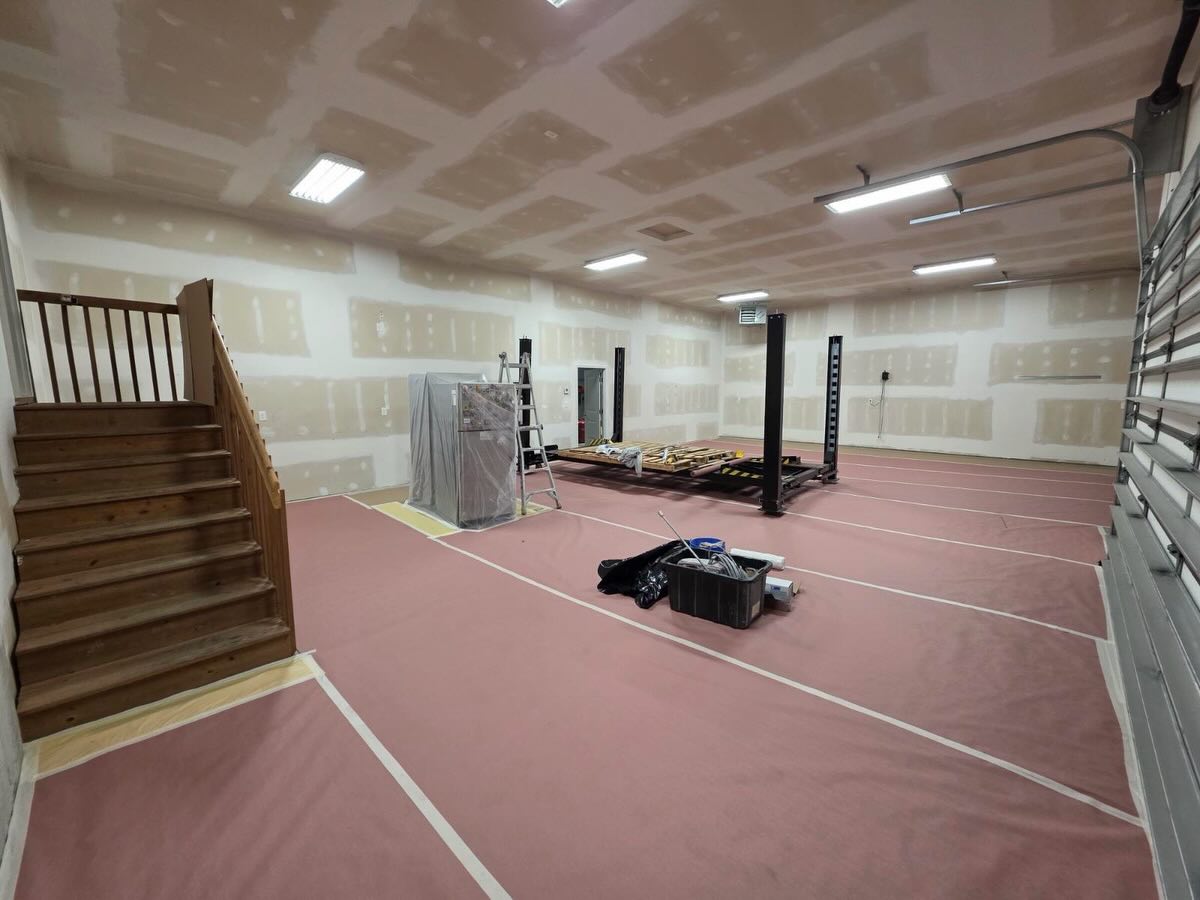 This week, one of our projects is painting the inside of a garage. The ceiling will be black, and the walls will be gray. If you’re thinking about giving your garage space a fresh look, feel free to reach out for a free estimate. #hendersonhomepainting #garagepainting #professionalpaintingservices #elkriver #elkrivermn