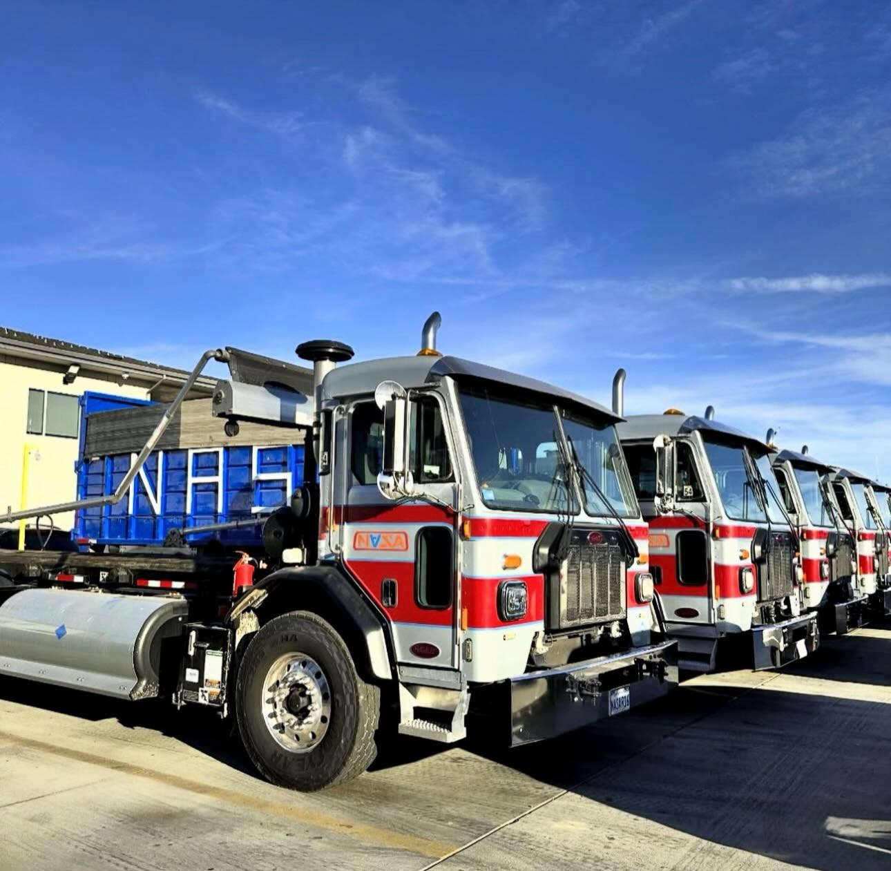 Sunday lineup. Clean, mean, and ready for action 🚛