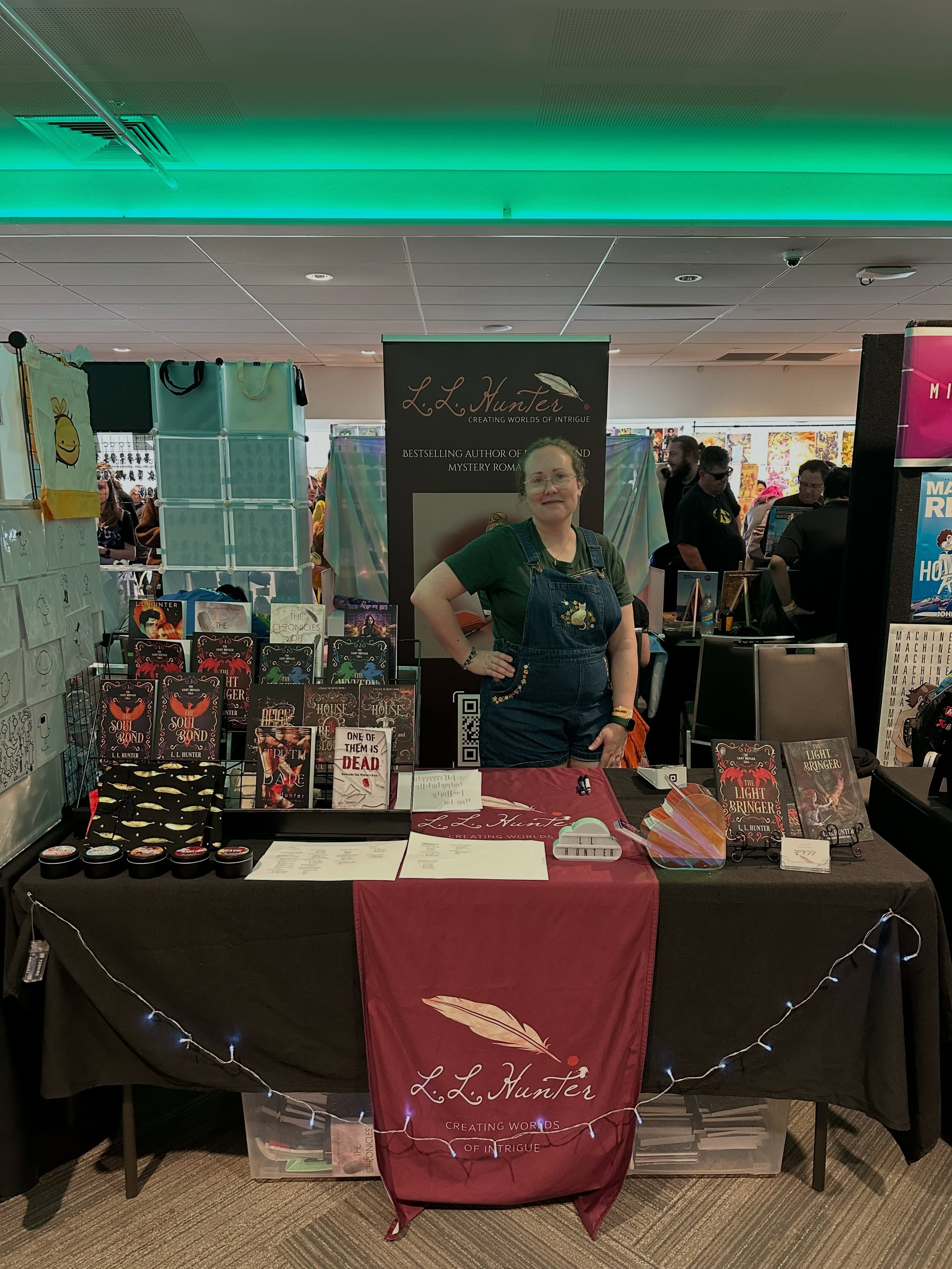 At @centralcoastcomicon today! Come on down and say hi!