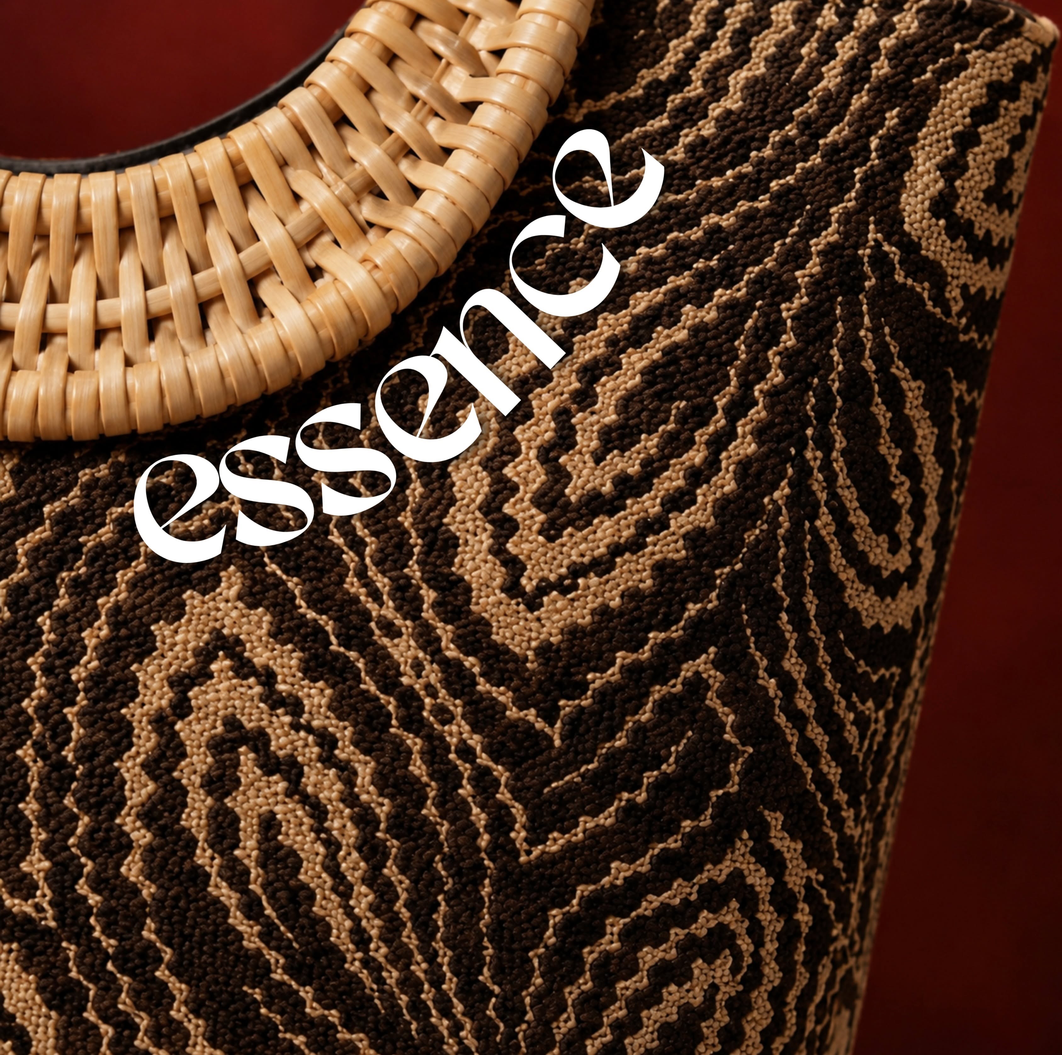 Our staple bags are back!
A familiar favourite reimagined in brown tones made to go with your everyday rhythm.
dbpearlzdesigns.com
#africanbags #summertotes #bagfashion #baglover #purseaddict