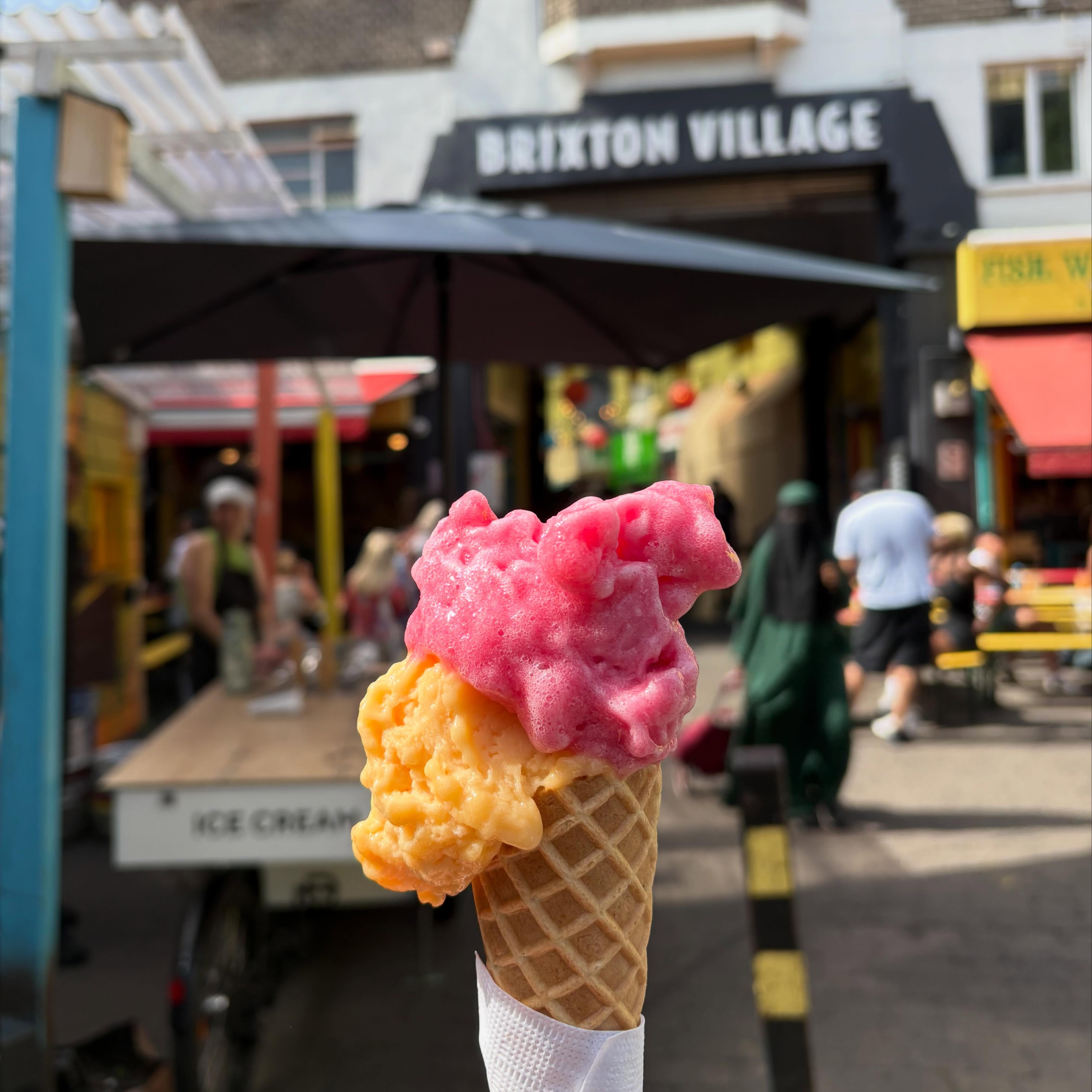 Lemon, elderflower & hibiscus and melon in a waffle cone
#summericecream #brixtonvillage #marketrow #brixton #veganicecream