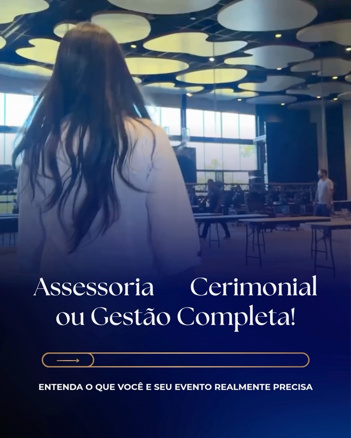 Uma das dúvidas mais comuns de quem está organizando um evento é entender quem contratar primeiro.
🔹Assessoria?
🔹Cerimonialista?
🔹Gestão completa?
Esses termos muitas vezes são usados como se fossem a mesma coisa, mas cada função tem responsabilidades diferentes dentro da organização de um evento.
➙ No carrossel eu explico essa diferença, para ajudar você entender qual estrutura o seu evento realmente precisa!
Na prática, o que proponho é uma gestão integrada, onde estratégia, operação e condução caminham juntas, evitando ruídos e garantindo coerência em todas as etapas. 🎯
Se esse carrossel te ajudou a entender melhor a estrutura de um evento, o próximo passo é organizar o seu da forma certa!
Me chame no WhatsApp e vamos conversar ⇲
📲 (61) 99995-2860 | WhatsApp
🌐 Luane Bittes | Assessoria em Eventos e Cerimonial
Luane Bittes
Assessoria em Eventos, Viagens e Cerimonial.
@luanebittes.eventos
#assessoriadeeventos #gestaodeeventos #eventos #EventosEmFoco #LuaneBittes