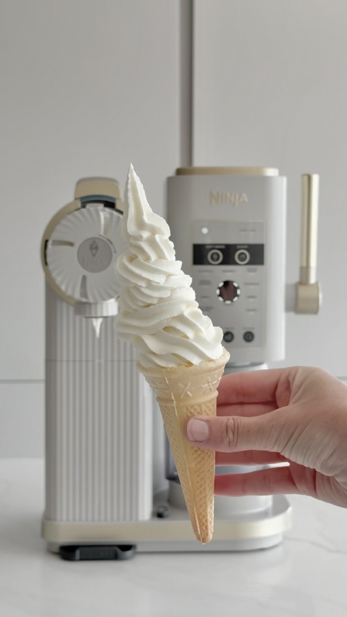 ᴀᴅ|ᴀꜰꜰ Comment LINK if you would like my favourite heatwave gadgets ☀️
How to shop my links -
▫️Comment LINK and I will automatically send the link to you via DM
▫️Head to the link in my profile bio and you will find all my links on my Amazon storefront
▫️If you are viewing this video via Facebook or threads you can click this direct link - https://amzlink.to/az0pPinjHHwys