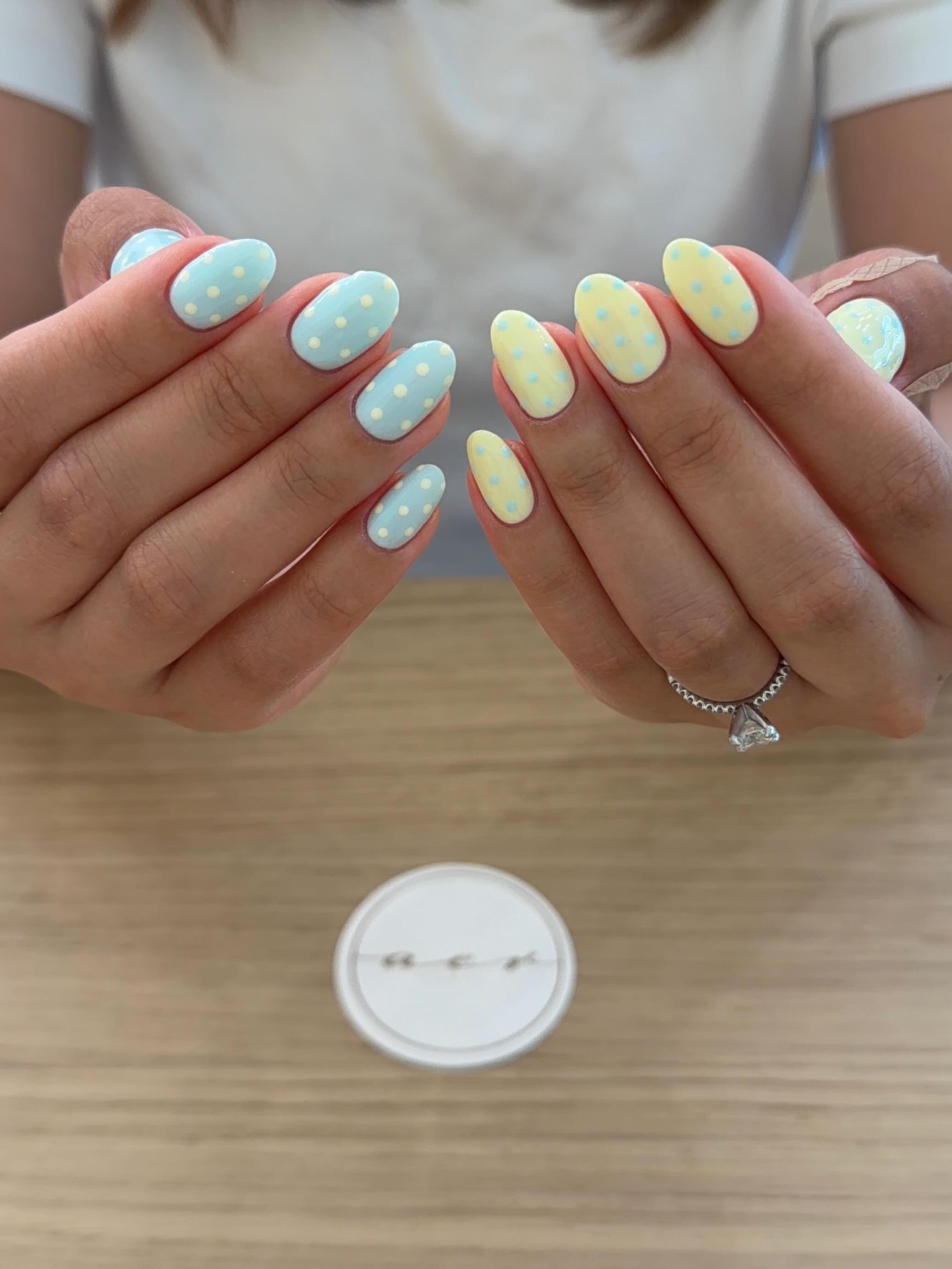 Nails Dump! 🎈💫🌷🌸
#BrooklineNails #BrooklineMA #BostonNails #BostonNailSalon #CoolidgeCorner
