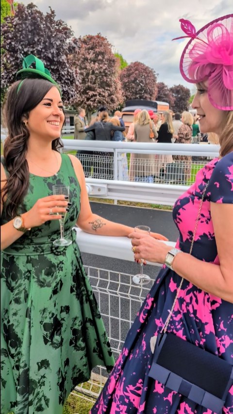 Your perfect look doesn't end with the dress ✨
Don't forget we also stock beautiful accessories to go with both bridal and Mother of the Bride dresses to help you complete the look! 👒🥂