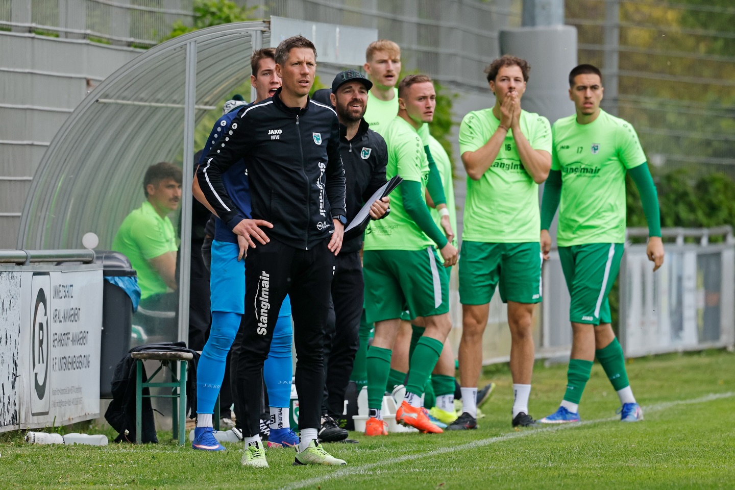 Alles gegeben 🥲💚
Bis zum Schluss haben wir gekämpft und die Liga nochmal spannend gemacht! Am Ende reicht eine Rückrunde ohne Niederlage, zuhause ungeschlagen, sechs Siege in Folge ohne Gegentor und insgesamt nur 11 Gegentore aus den letzten 17 Spielen leider trotzdem nicht aus.
Aber uns bleibt nichts anderes übrig, als nächste Saison wieder anzugreifen und positiv nach vorne zu schauen 🔥
Danke für die ganze Saison. Danke an jeden, der zuhause bei uns war, auswärts mitgefahren ist und uns unterstützt hat. 💚
Jetzt haben wir erstmal ein bisschen Pause, können neue Kraft tanken und dann in der Saison 26/27 wieder Vollgas geben 🐉⚽️
#fight #fussball #edid #murnau #explore