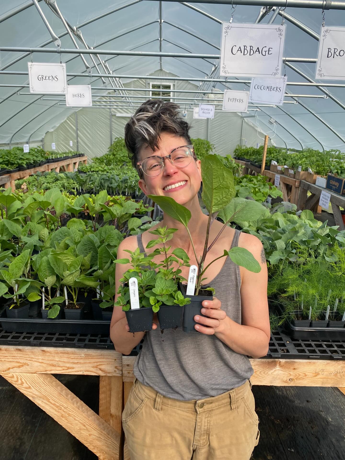 Come visit us at our seedling sale today and tomorrow! We’ve got seedlings, we’ve got hot sauce, we’ve got fresh greens and veggies - all of your farm needs in one place! Memorial Day Weekend, Saturday and Sunday, 10am-2pm.
#mainefarms #freeportmaine #seedlingsale #hotsauce #farmersmarket