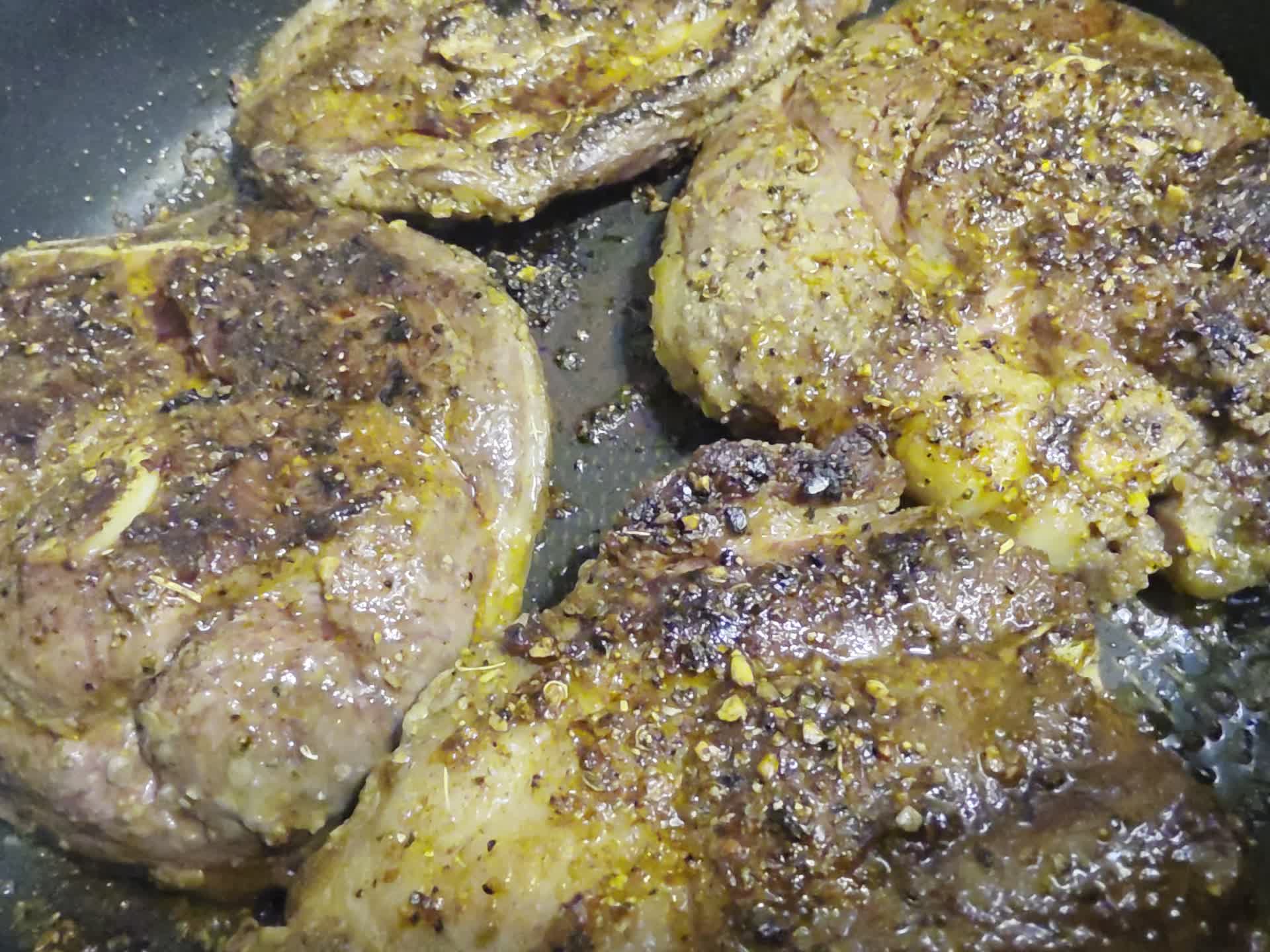 🥩 Lamb lovers, we've got you covered this weekend!
📍 Debra will be at the Socorro Farmers Market tomorrow morning (Saturday) with a great selection of locally raised lamb.
📍 Claire will be at the Las Cruces Farmers & Crafts Market stocked up with your favorite lamb cuts.
Whether you're firing up the grill for Memorial Day weekend or stocking the freezer, now is the perfect time to grab some delicious New Mexico-raised lamb!
🇺🇸 Memorial Day Special: Ask for your 10% OFF discount at checkout!
See you at the market! 🐑❤️
#NewMexicoHairSheepProducers #BuyLocalNM #NMRaised #MemorialDayWeekend #SupportLocalFarmers #Lamb